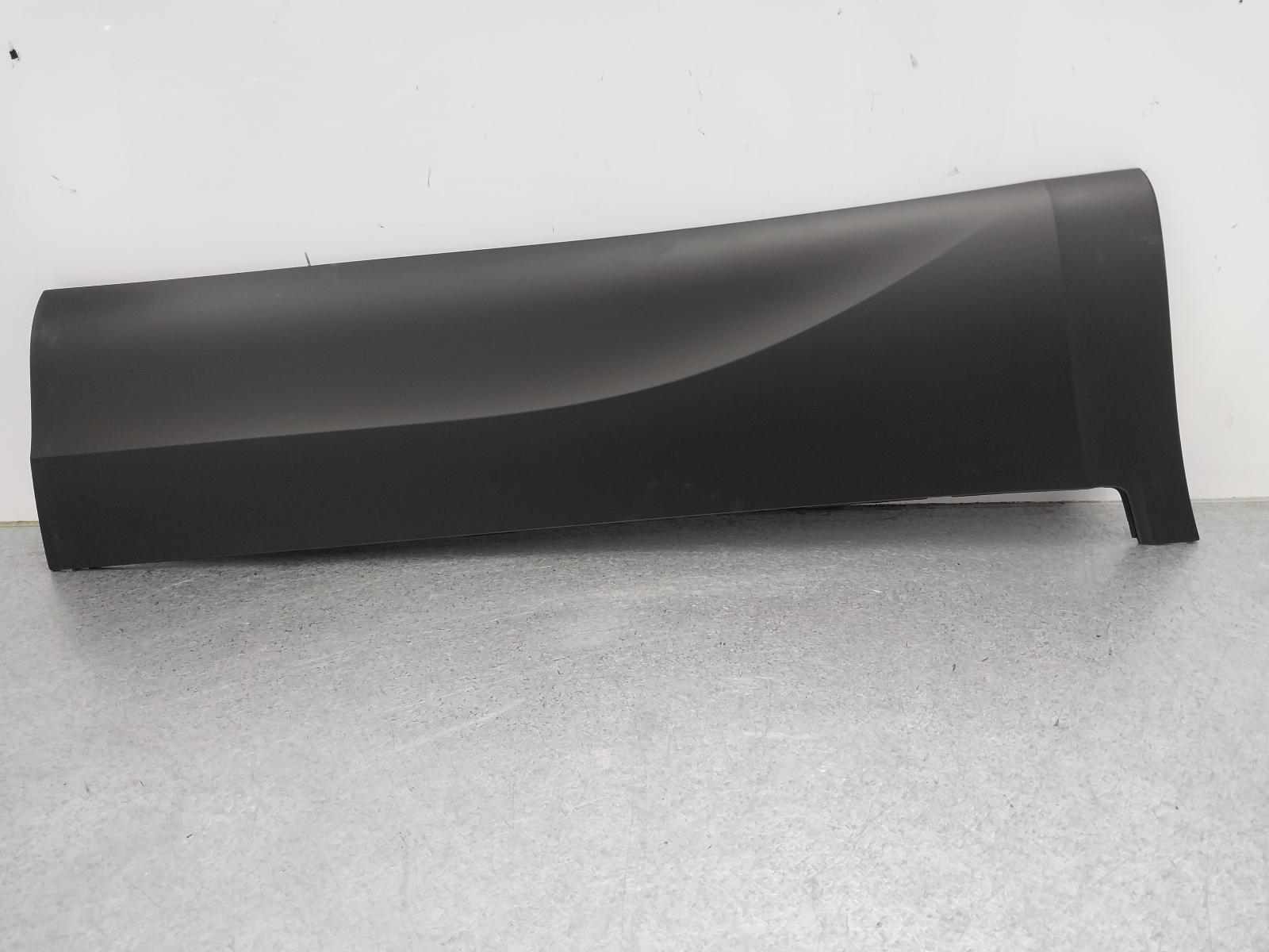 2024 Bentley Bentayga Body/Door Mould View Auto part Body/Door Mould Bentley Bentayga 2024