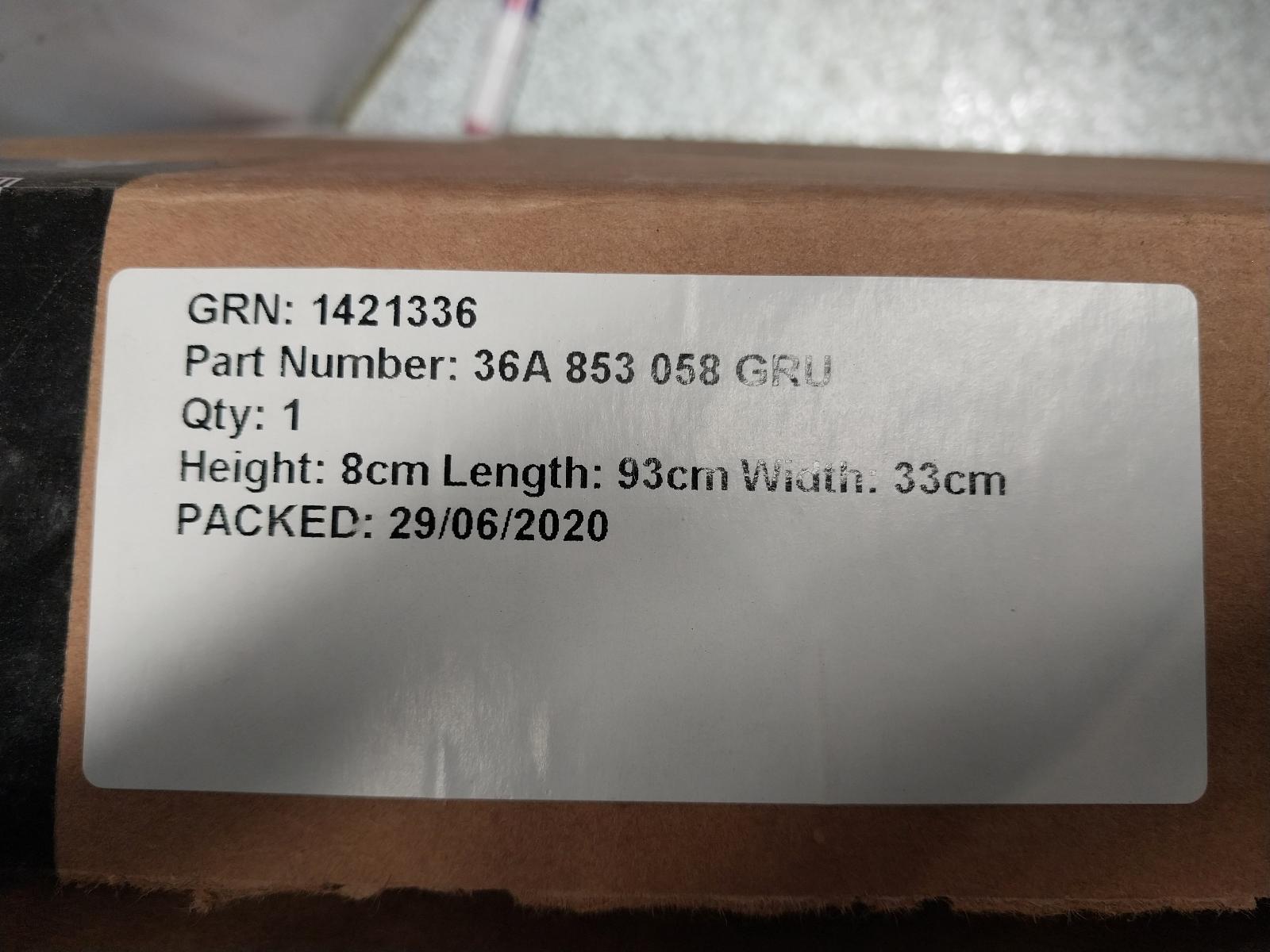 2024 Bentley Bentayga Body/Door Mould View Auto part Body/Door Mould Bentley Bentayga 2024