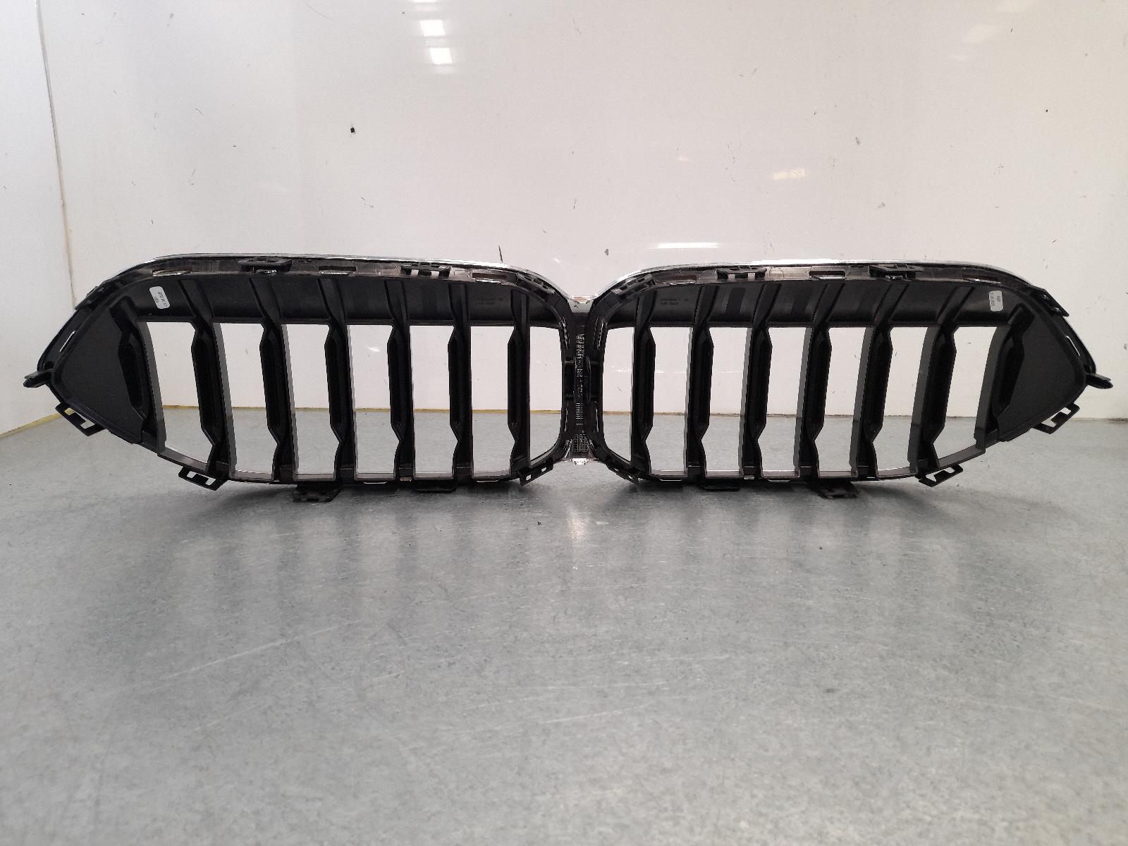 2020 Bmw 1 Series Grille View Auto part Grille Bmw 1 Series 2020