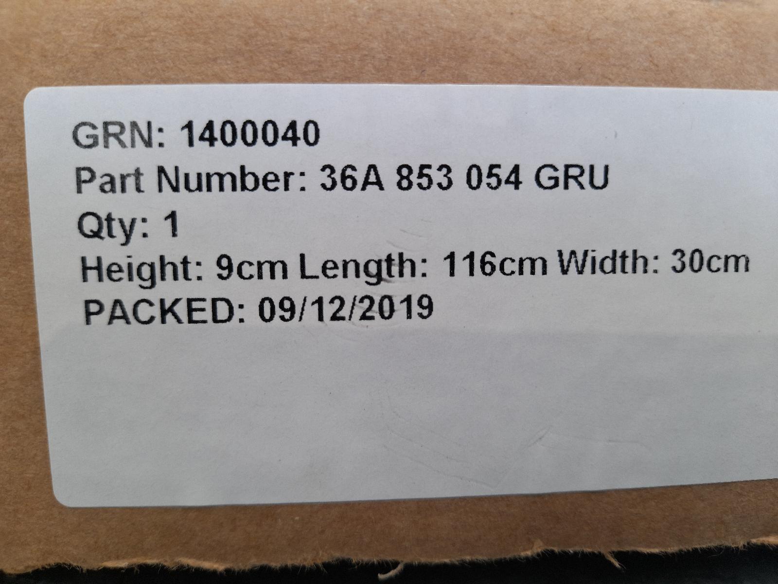 View Auto part Body/Door Mould Bentley Bentayga 2024