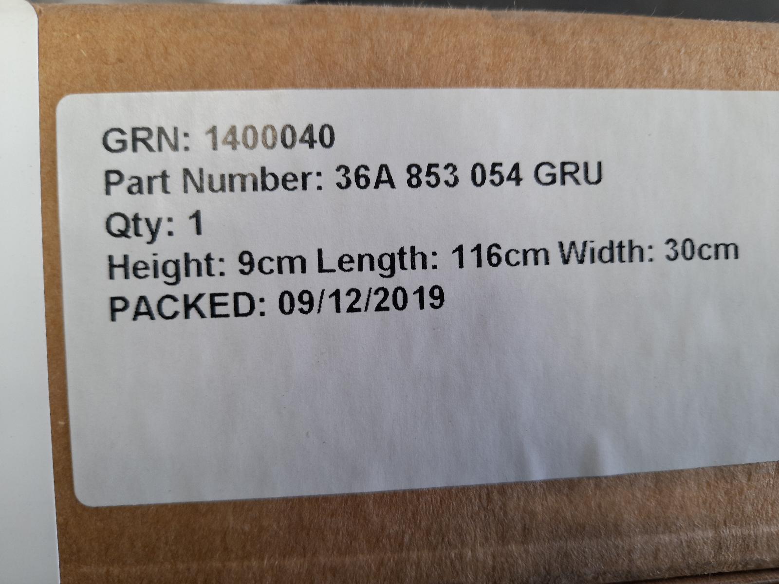 View Auto part Body/Door Mould Bentley Bentayga 2024