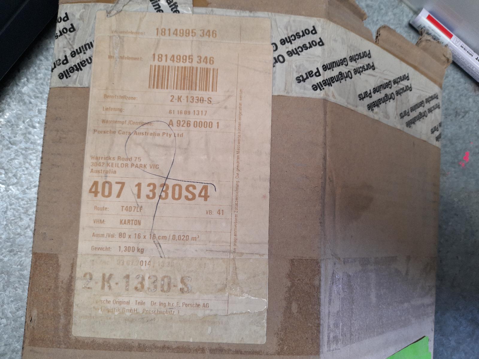 View Auto part Body/Door Mould Porsche Cayenne 2015