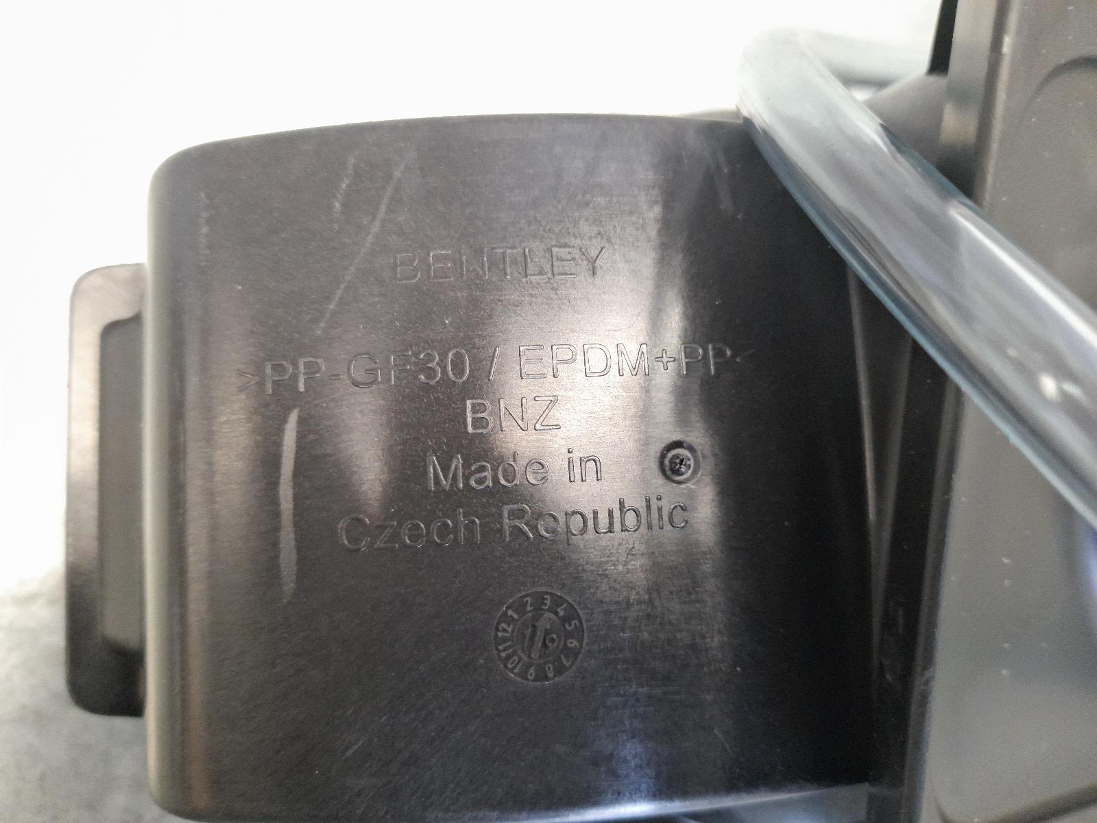 View Auto part Fuel Door / Filler Bentley Bentayga 2024