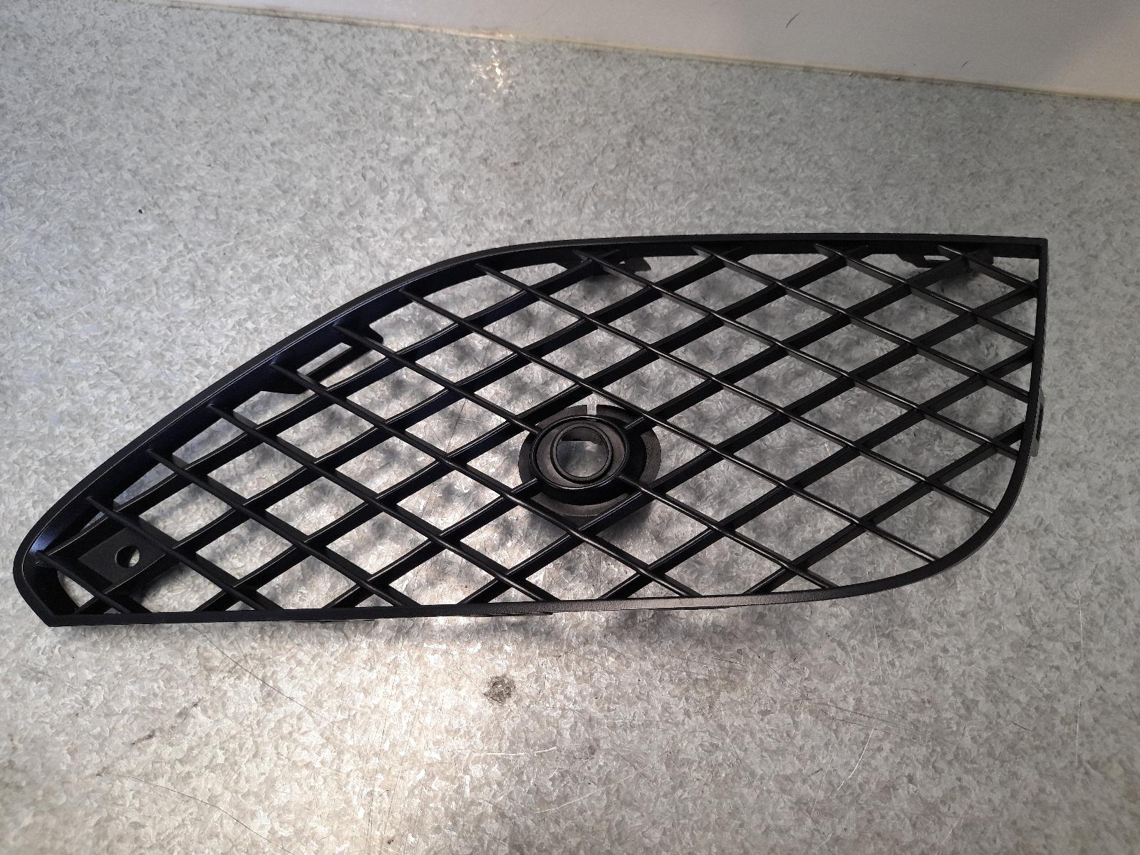 View Auto part Grille Bentley Continental 2016