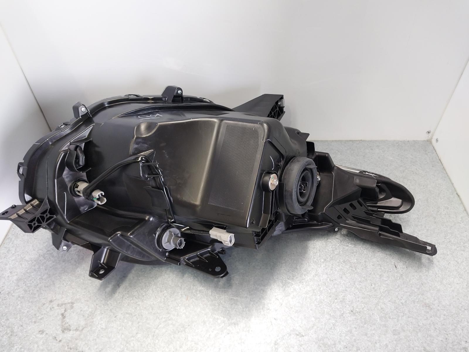 2016 Mitsubishi Triton Left Headlamp View Auto part Left Headlamp Mitsubishi Triton 2016