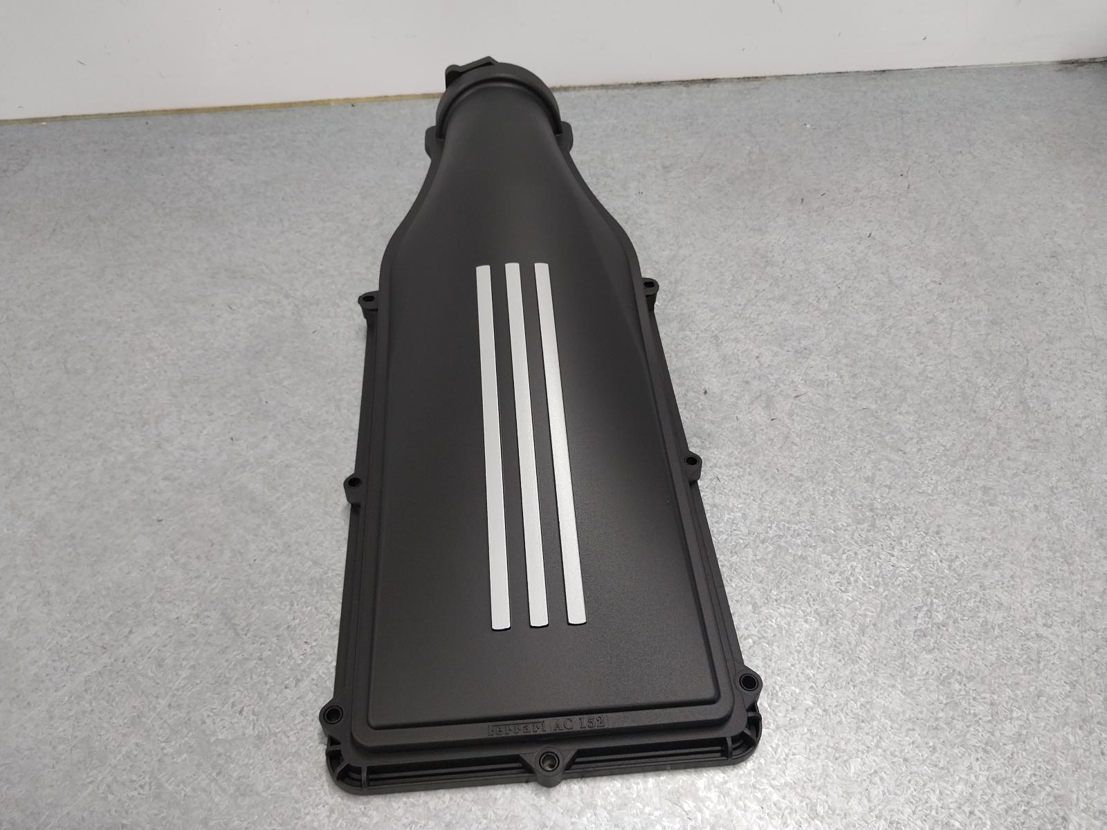 View Auto part Air Cleaner/Box Ferrari F12 2013