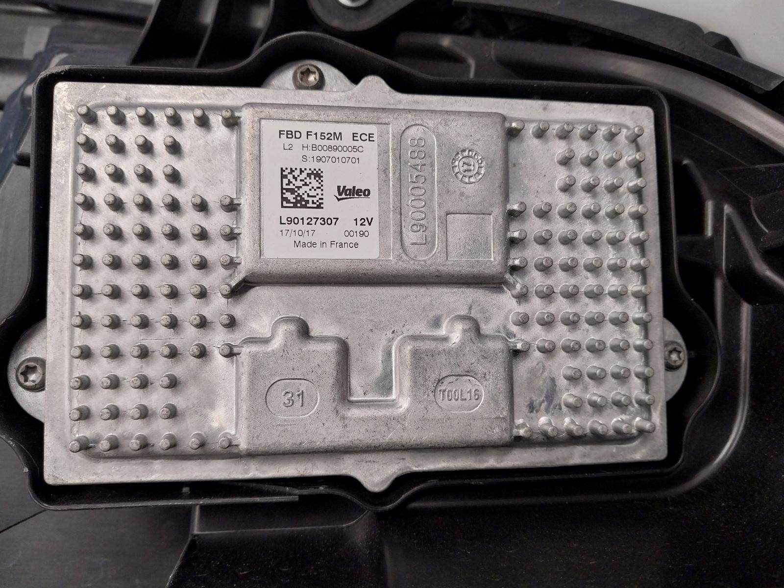View Auto part Headlamp Ballast Ferrari F12 2013