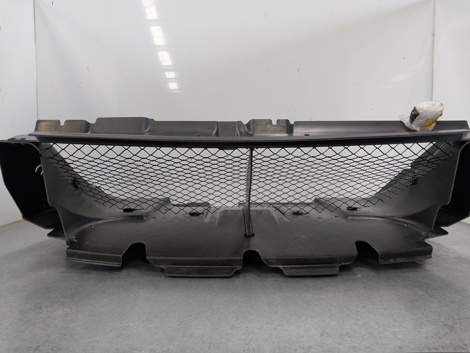 View Auto part Air Cleaner/Box Ferrari F12 2013