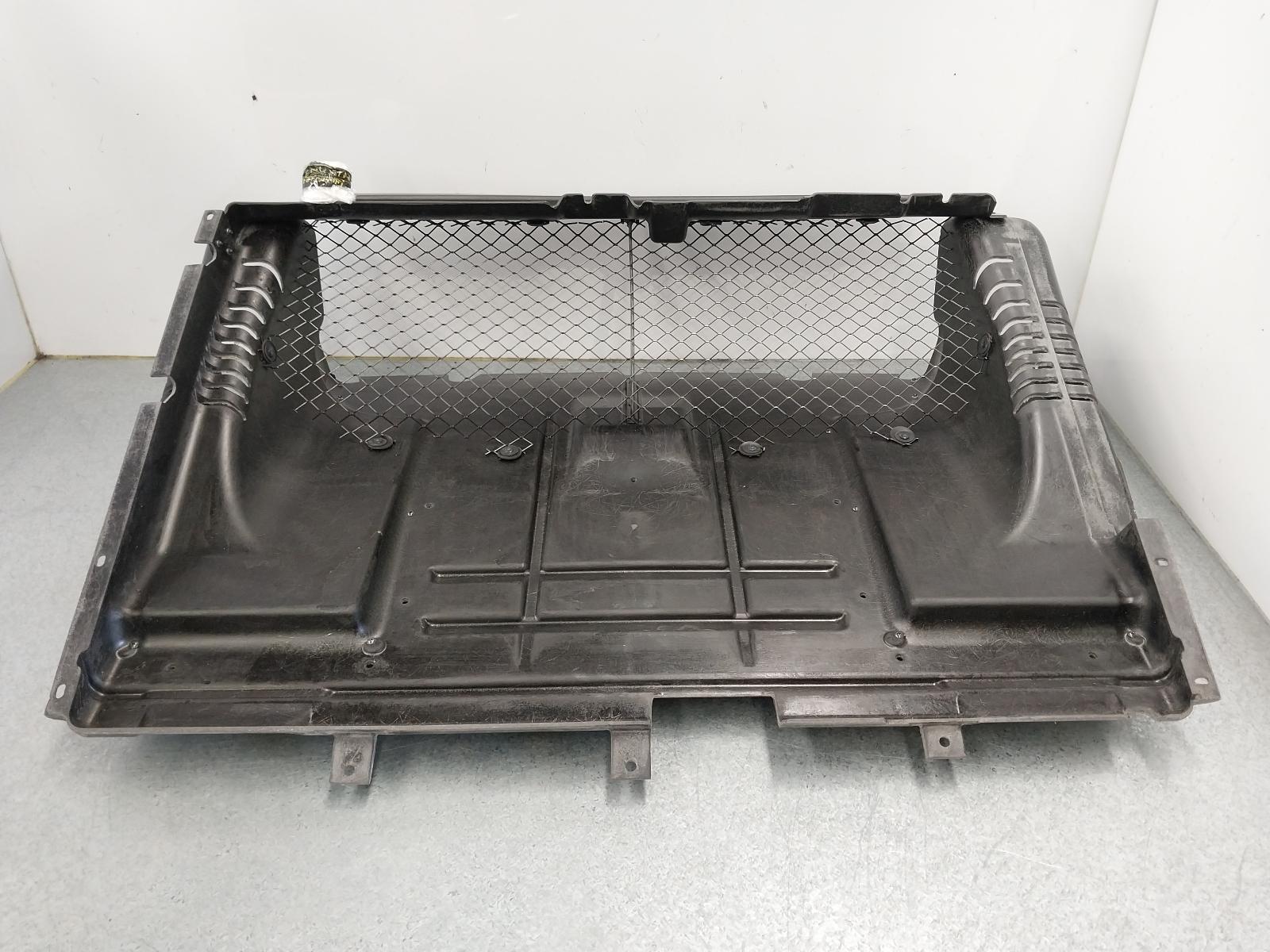 View Auto part Air Cleaner/Box Ferrari F12 2013