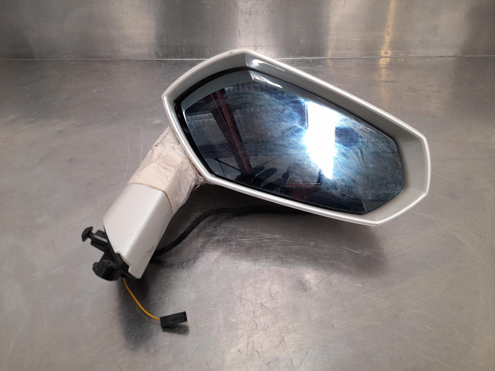View Auto part Right Door Mirror Lamborghini Aventador 2011