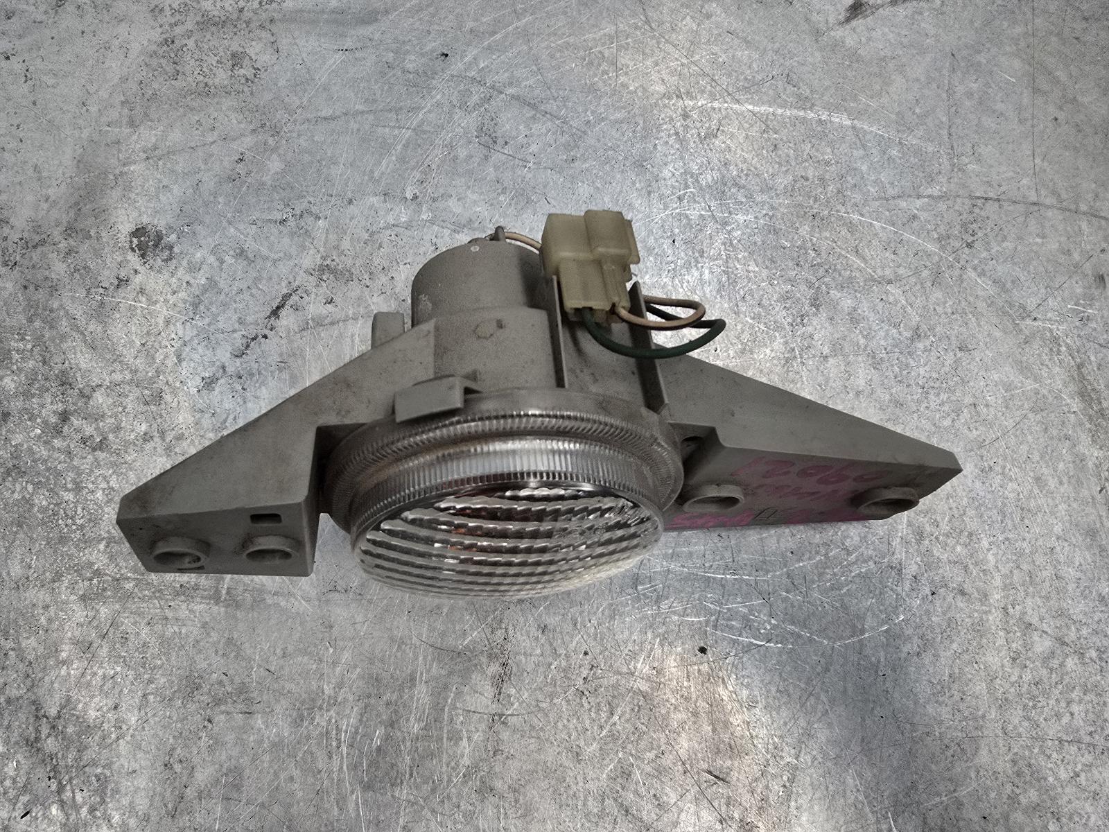 View Auto part Right Indicator/Fog/Side Daihatsu Terios 2004