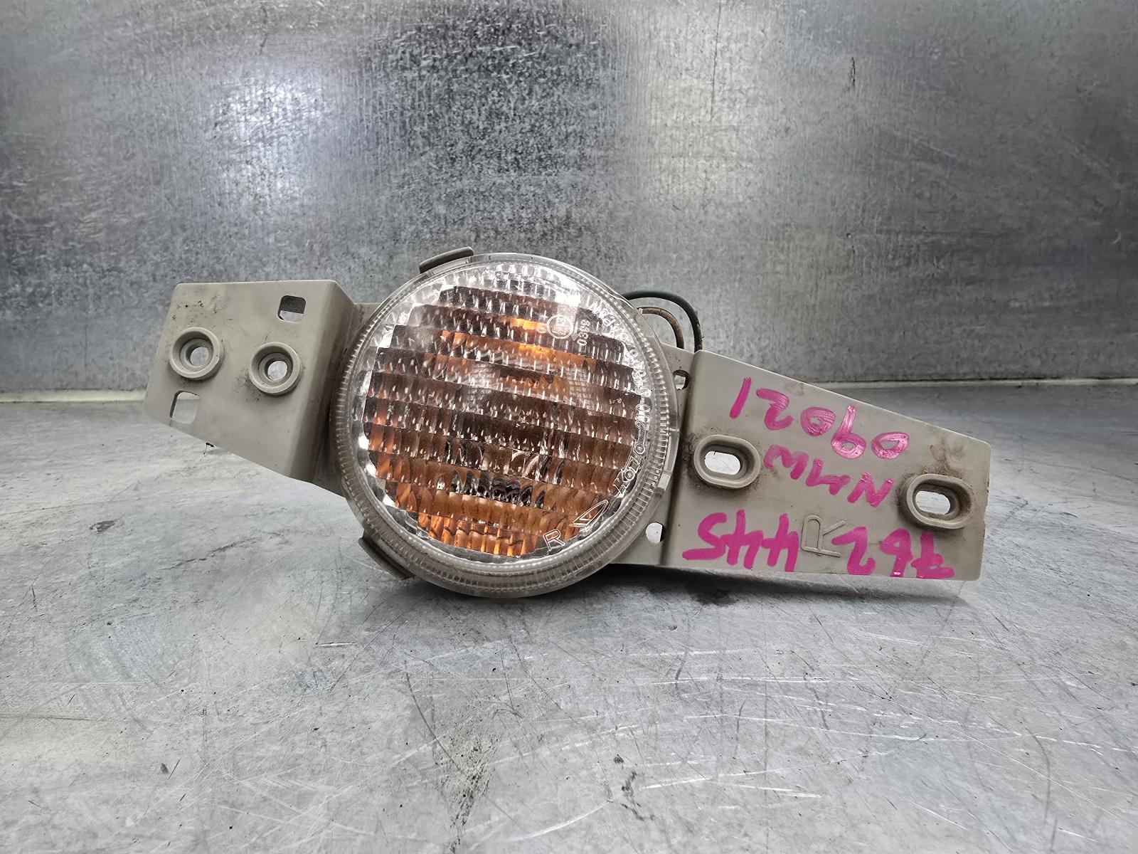 View Auto part Right Indicator/Fog/Side Daihatsu Terios 2004