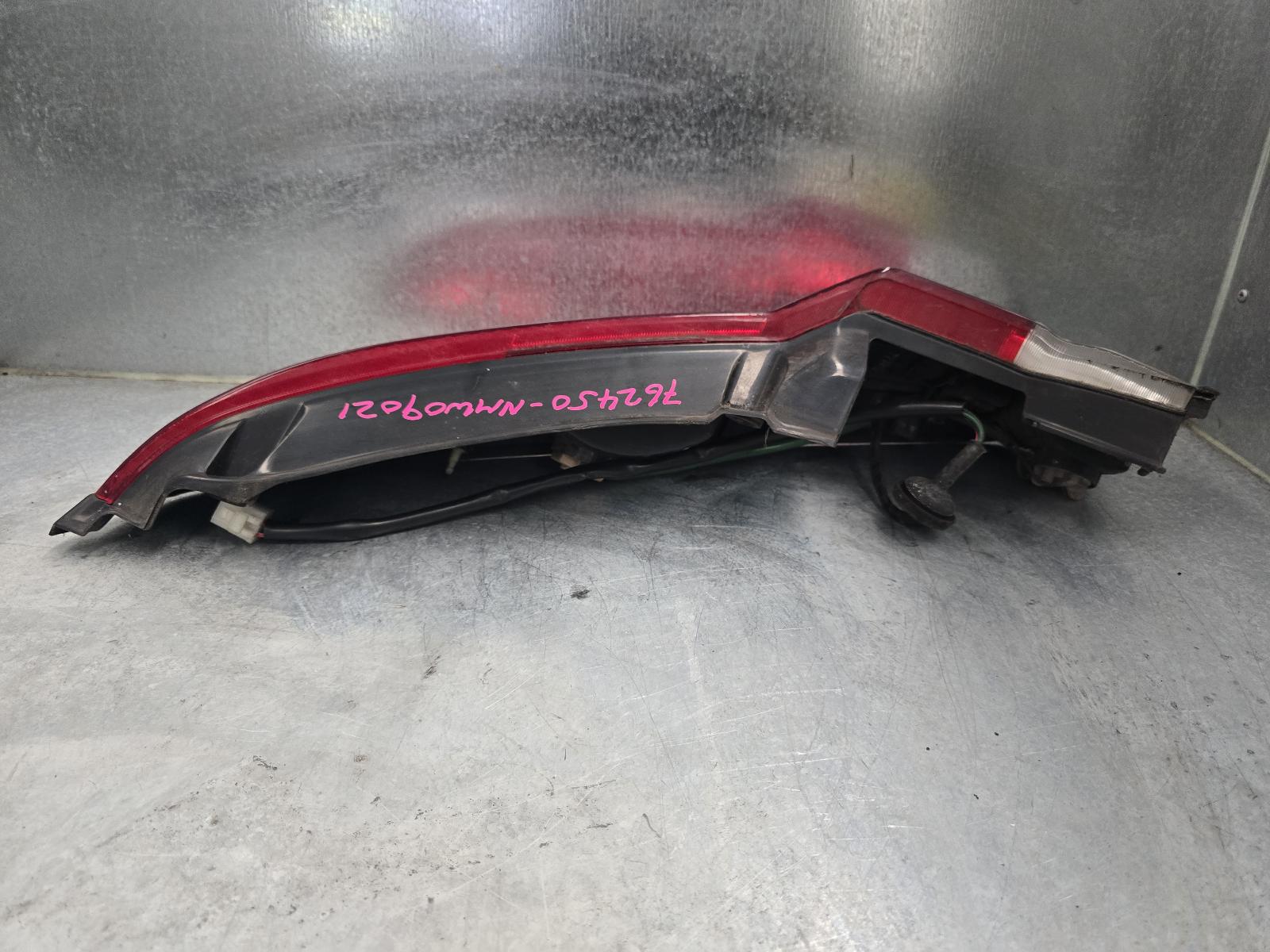 View Auto part Right Taillight Daihatsu Terios 2004