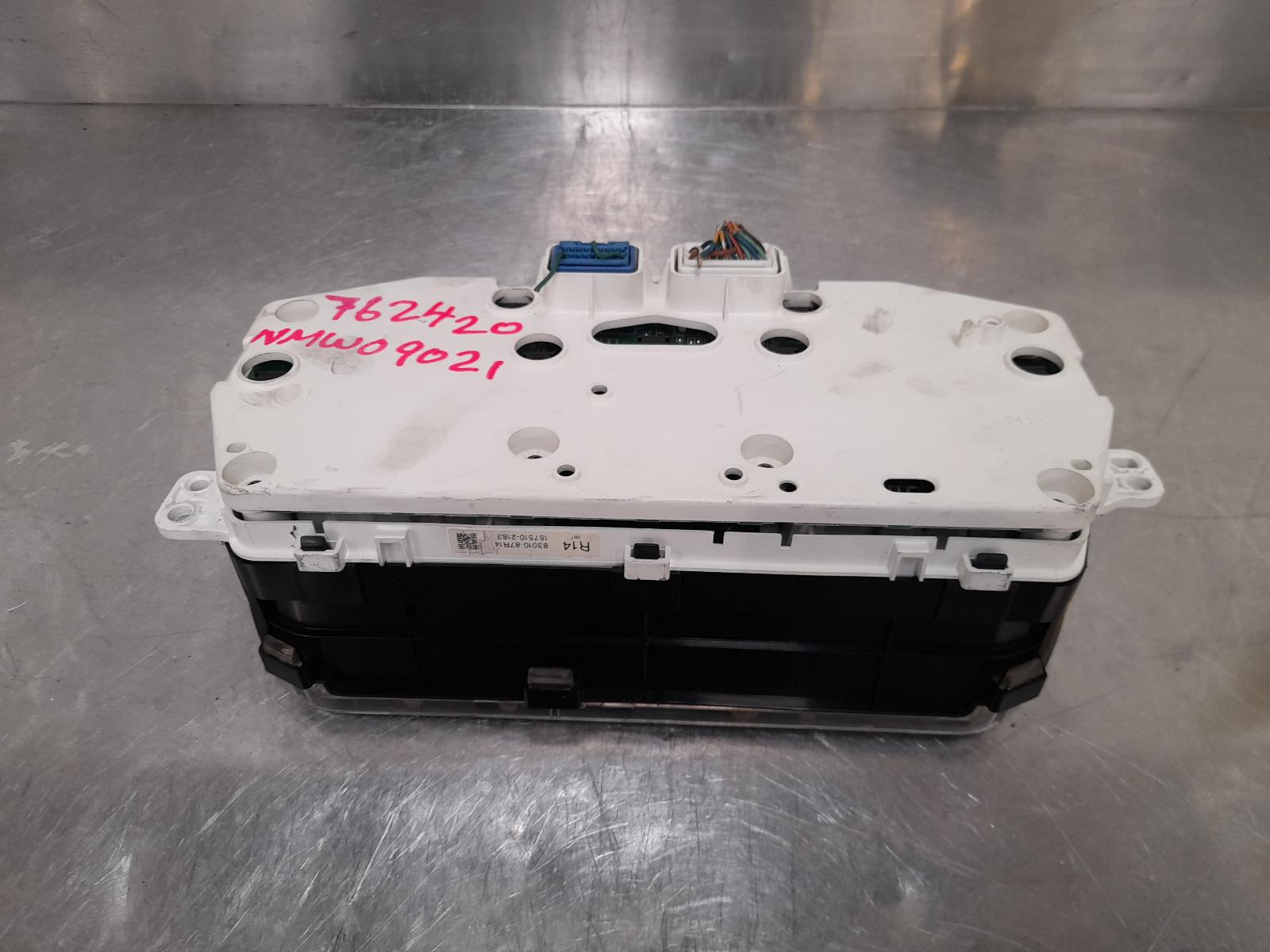 View Auto part Instrument Cluster Daihatsu Terios 2004