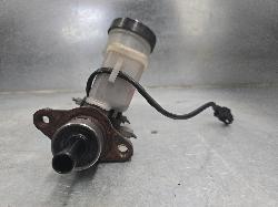View Auto part Master Cylinder Daihatsu Terios 2004