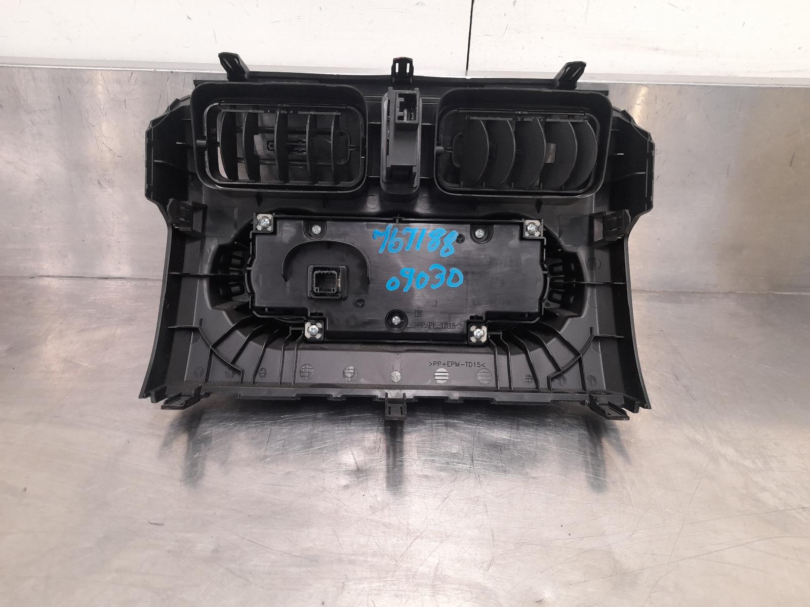 View Auto part Heater/Ac Controls Suzuki Jimny 2021