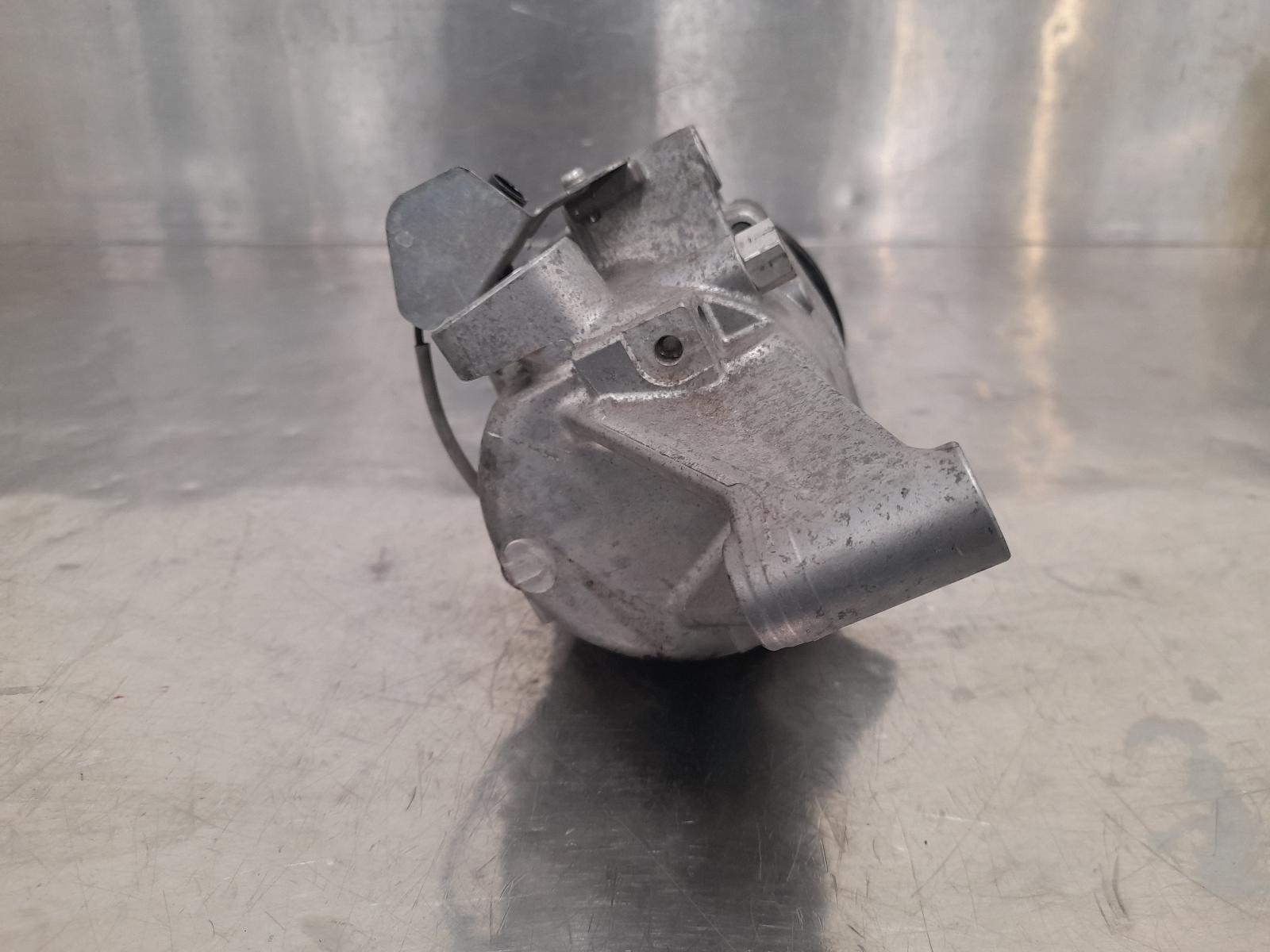 View Auto part A/C Compressor Suzuki Jimny 2021