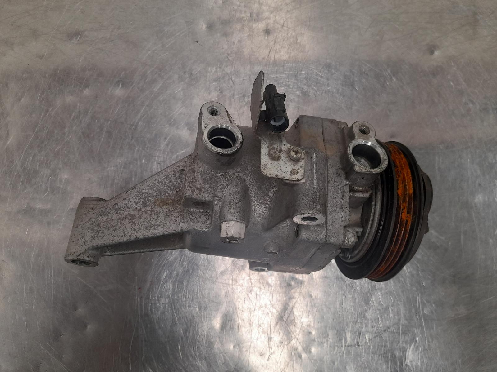 View Auto part A/C Compressor Suzuki Jimny 2021