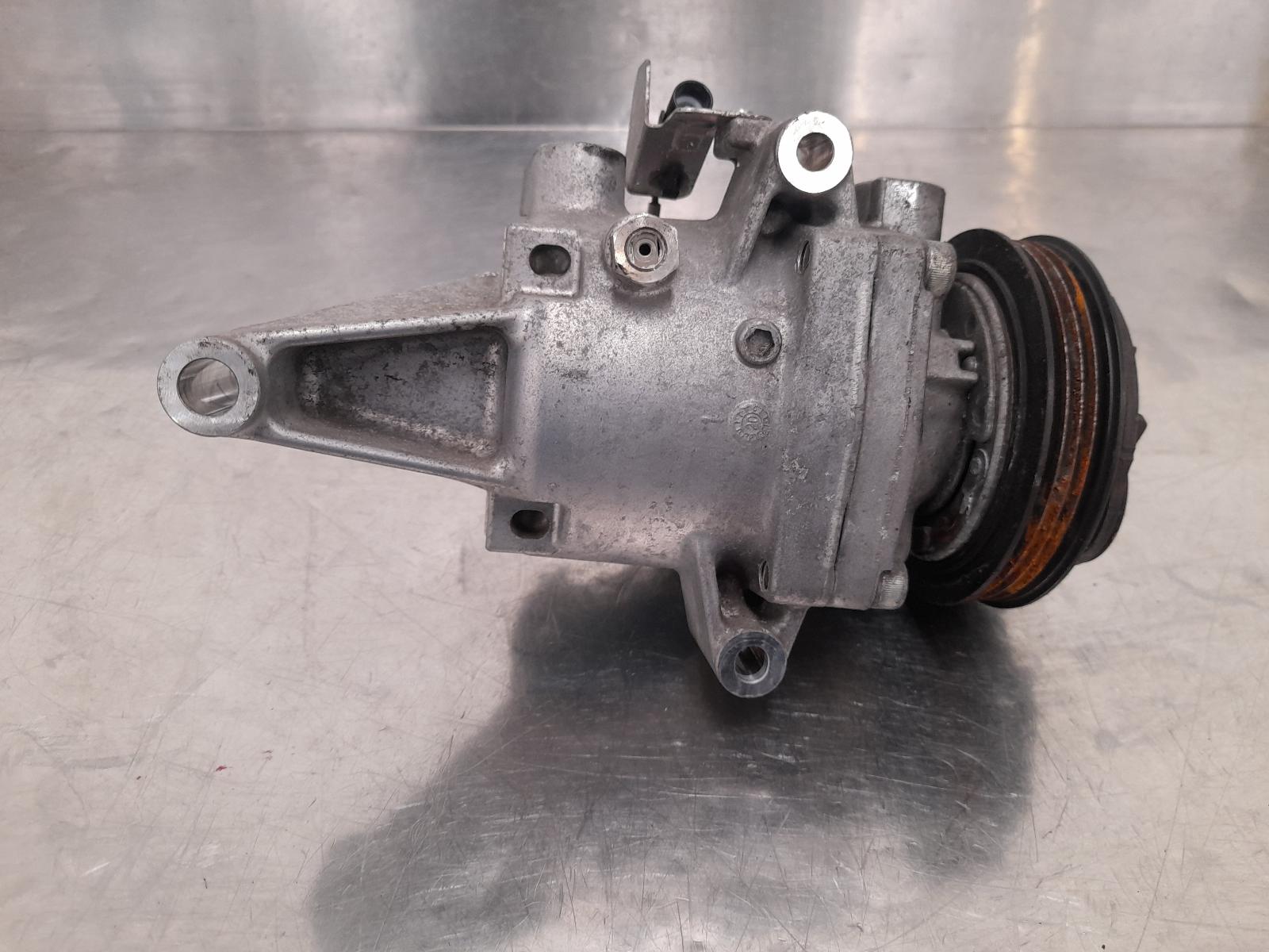 View Auto part A/C Compressor Suzuki Jimny 2021