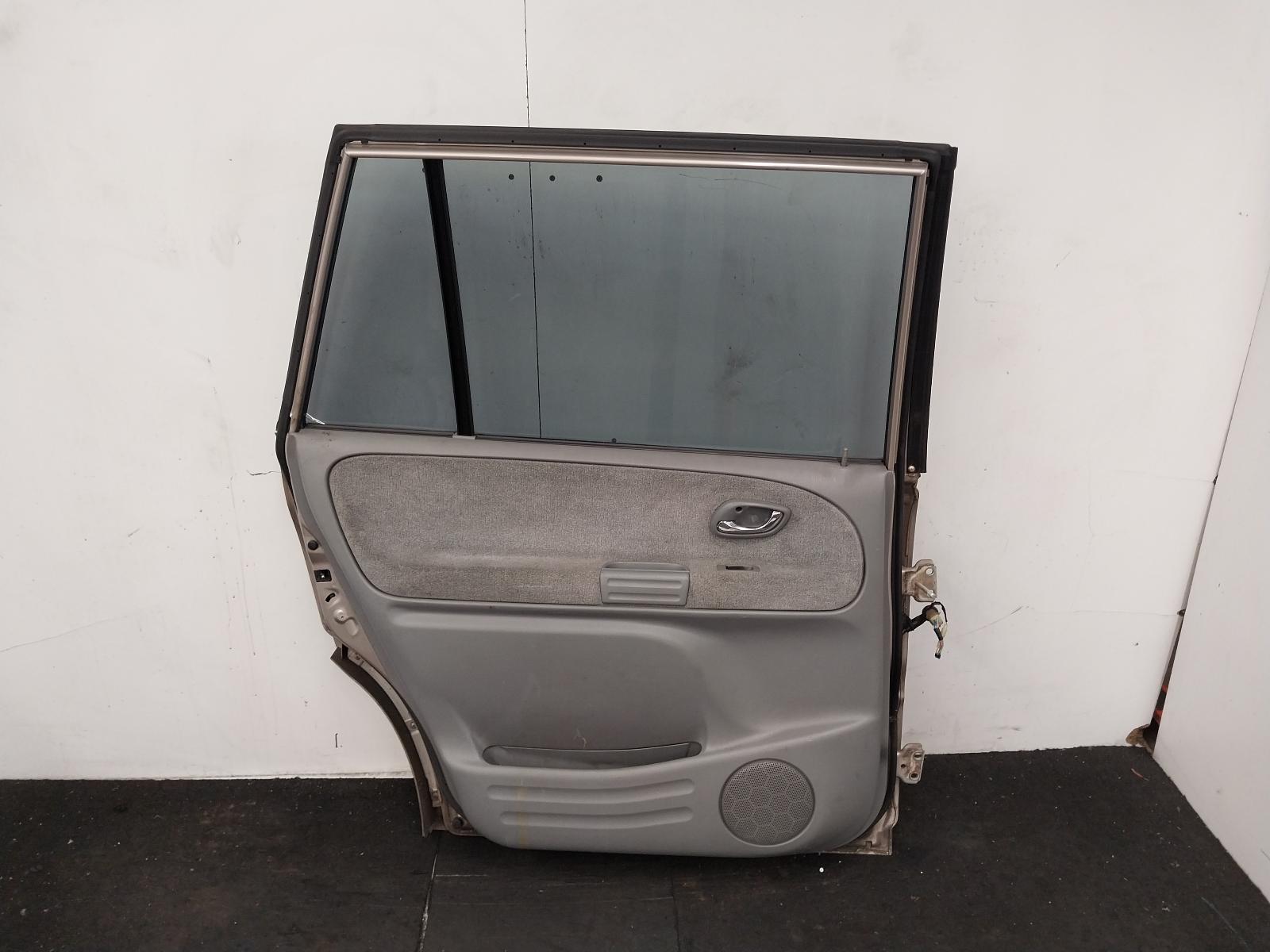 View Auto part Left Rear Door/Sliding Suzuki Xl7 2005
