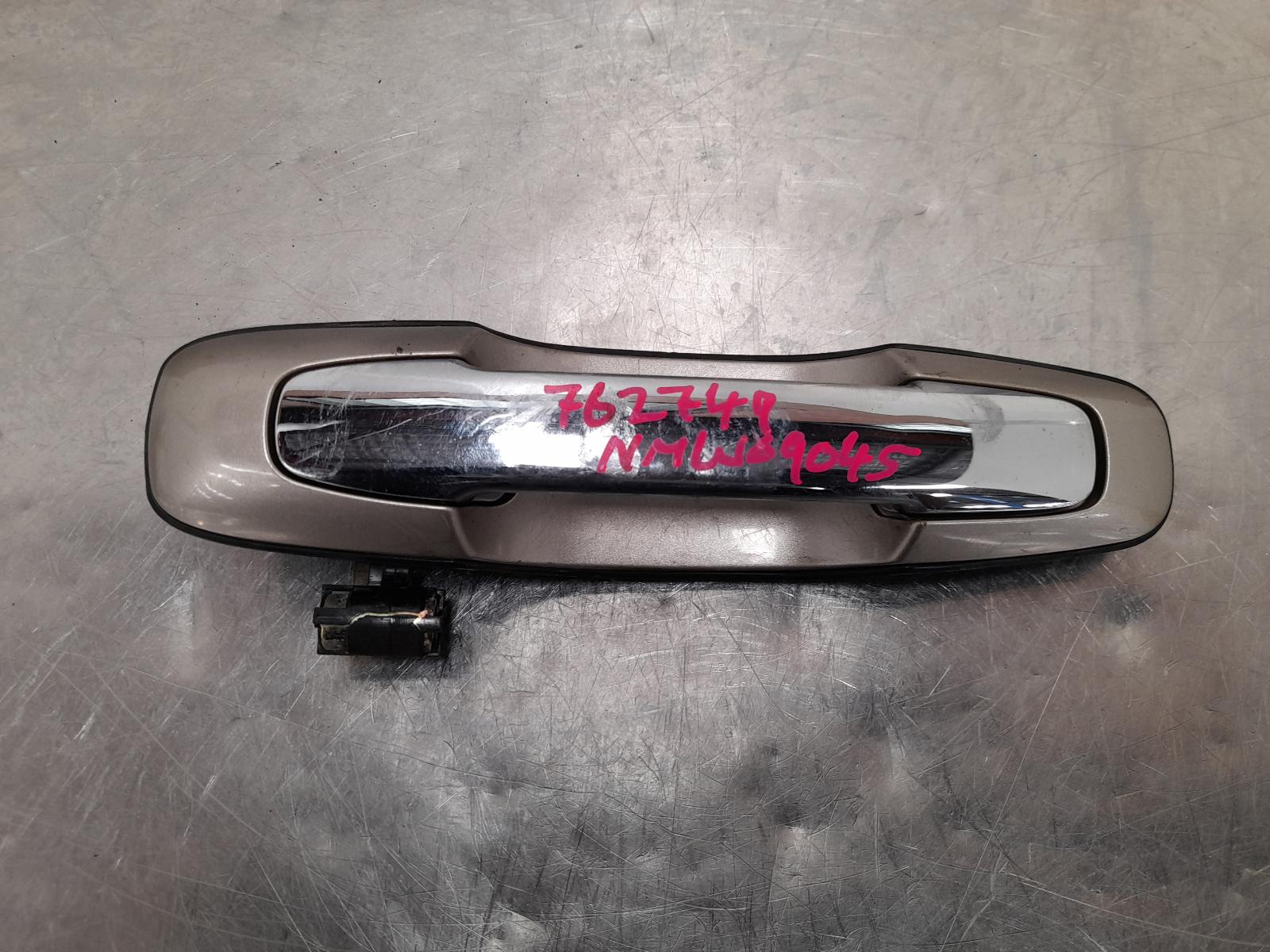 View Auto part Door Handle Suzuki Xl7 2005