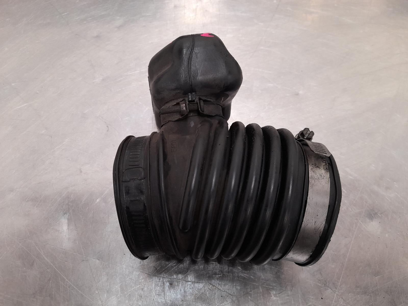 View Auto part Air Cleaner Duct/Hos Suzuki Xl7 2005