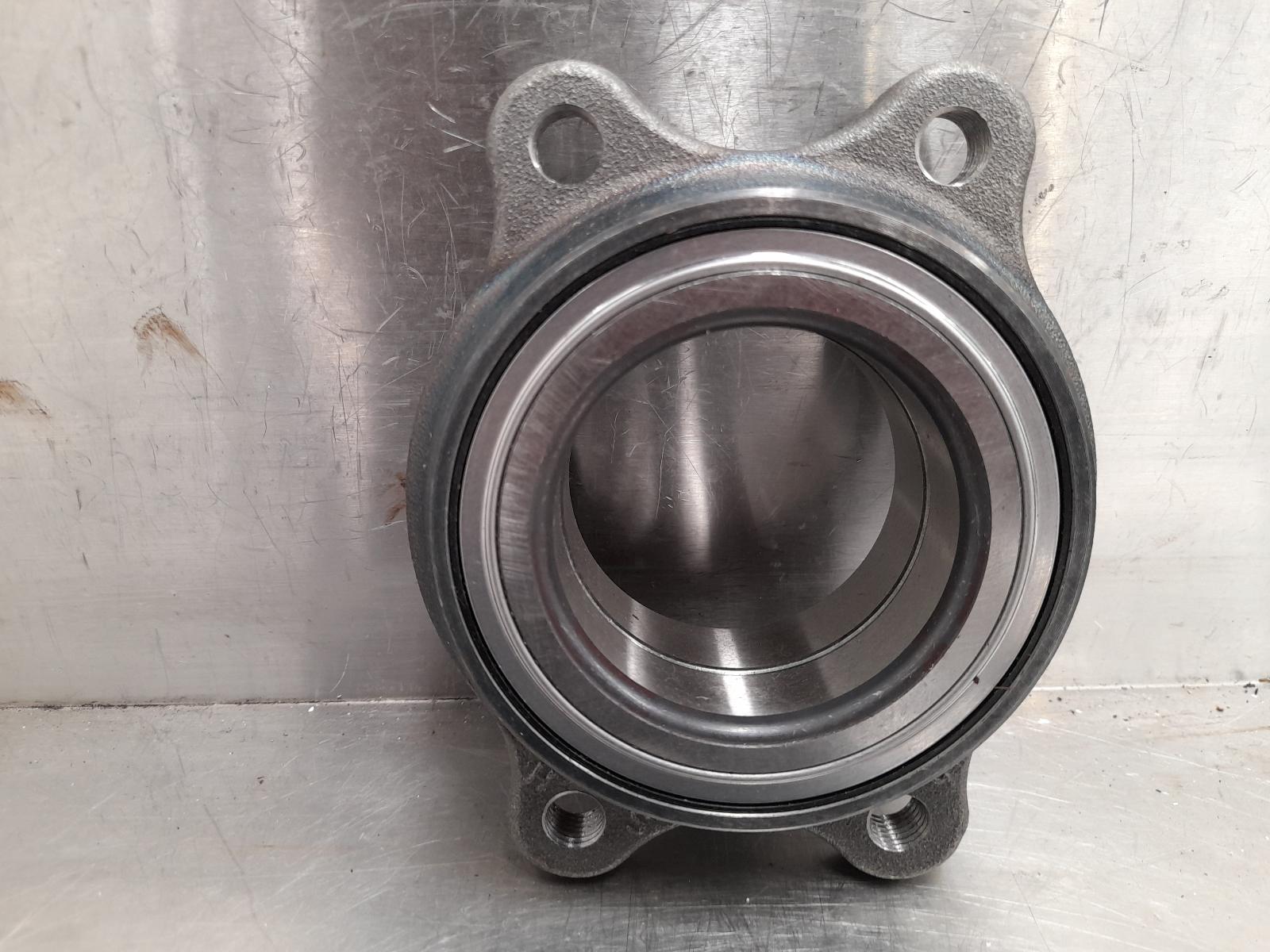 2015 Lamborghini Huracan Right Rear Hub Assembly View Auto part Right Rear Hub Assembly Lamborghini Huracan 2015