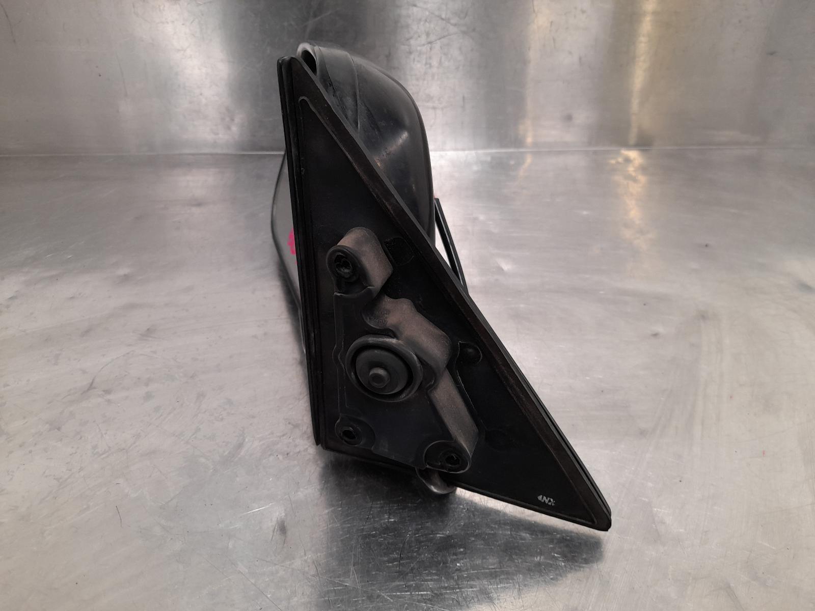 View Auto part Left Door Mirror Daihatsu Feroza 1995