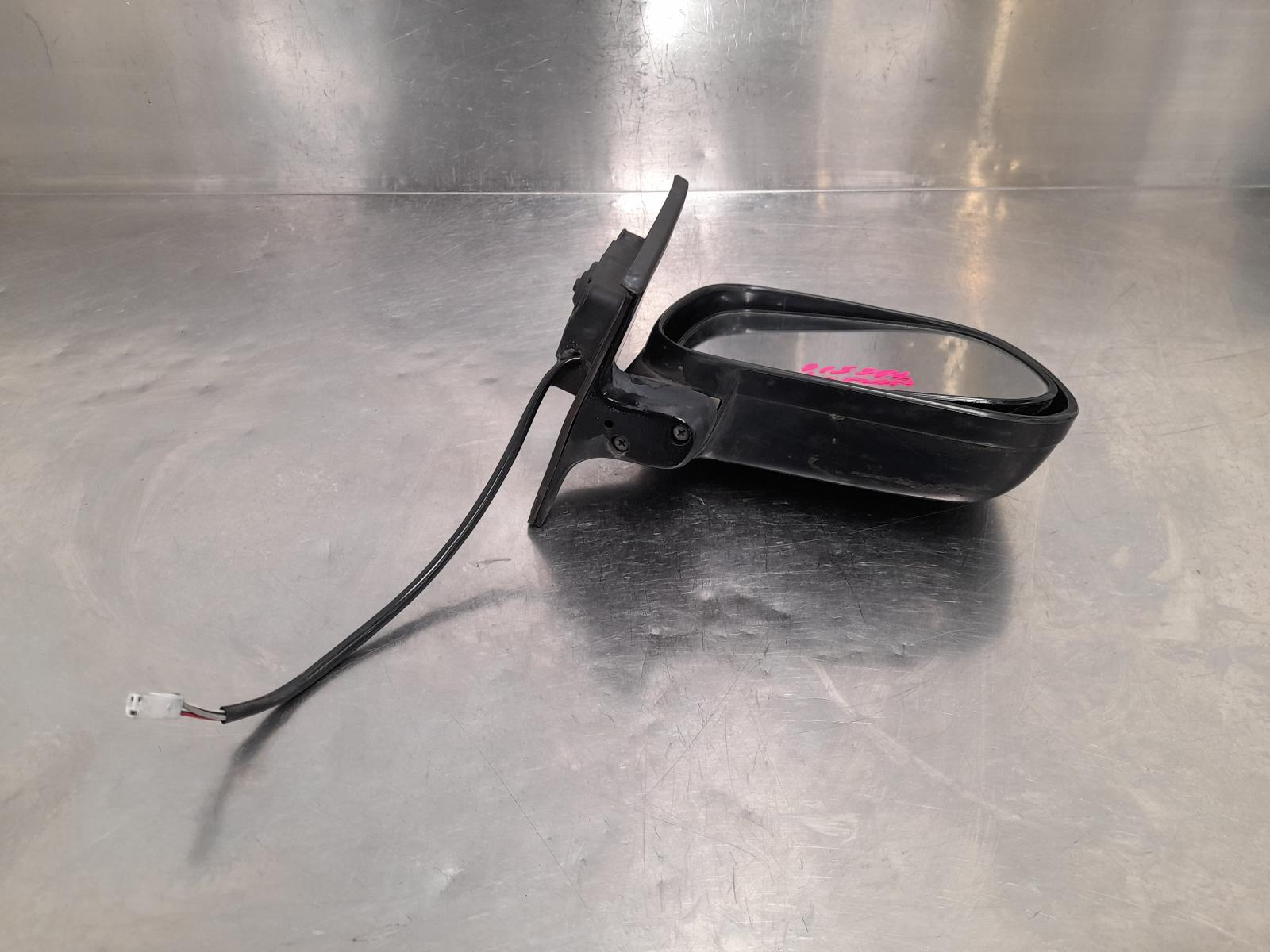 1995 Daihatsu Feroza Right Door Mirror View Auto part Right Door Mirror Daihatsu Feroza 1995