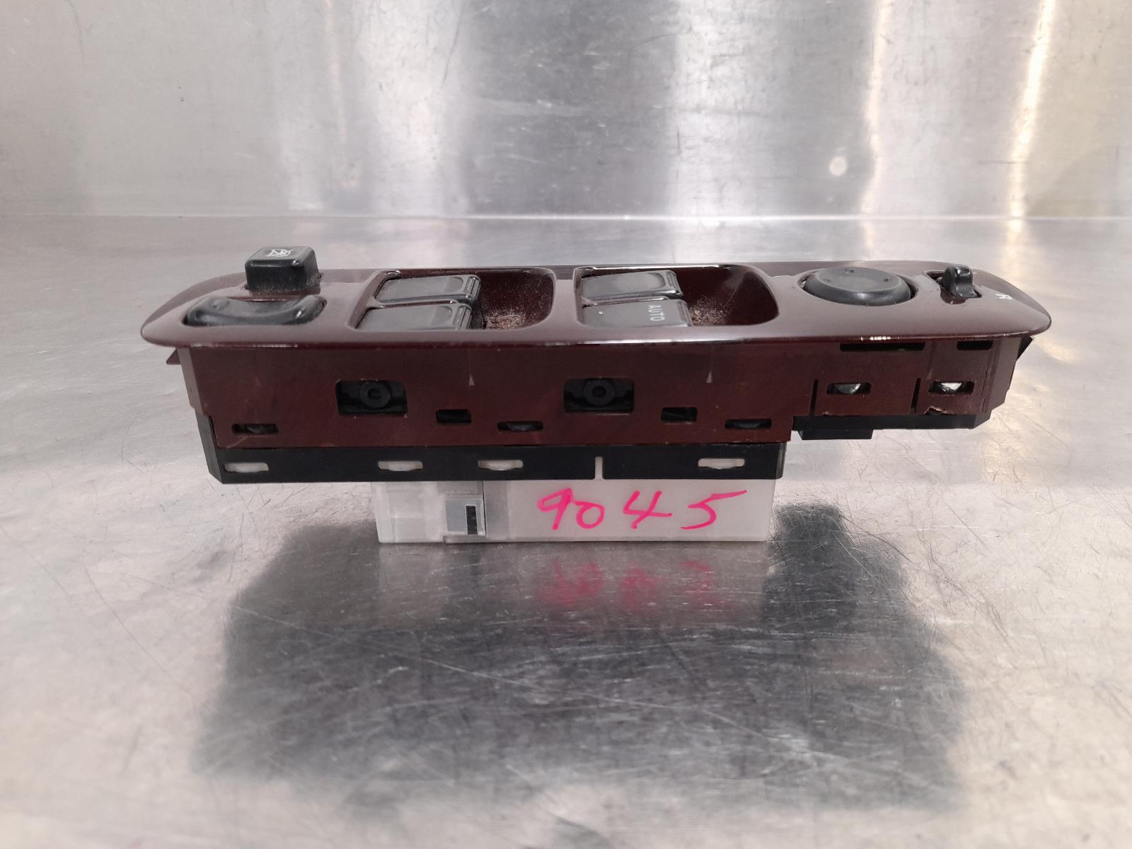 View Auto part Pwr Dr Wind Switch Suzuki Xl7 2005