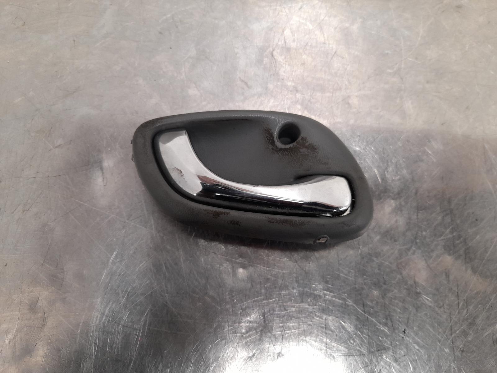 View Auto part Door Handle Suzuki Xl7 2005