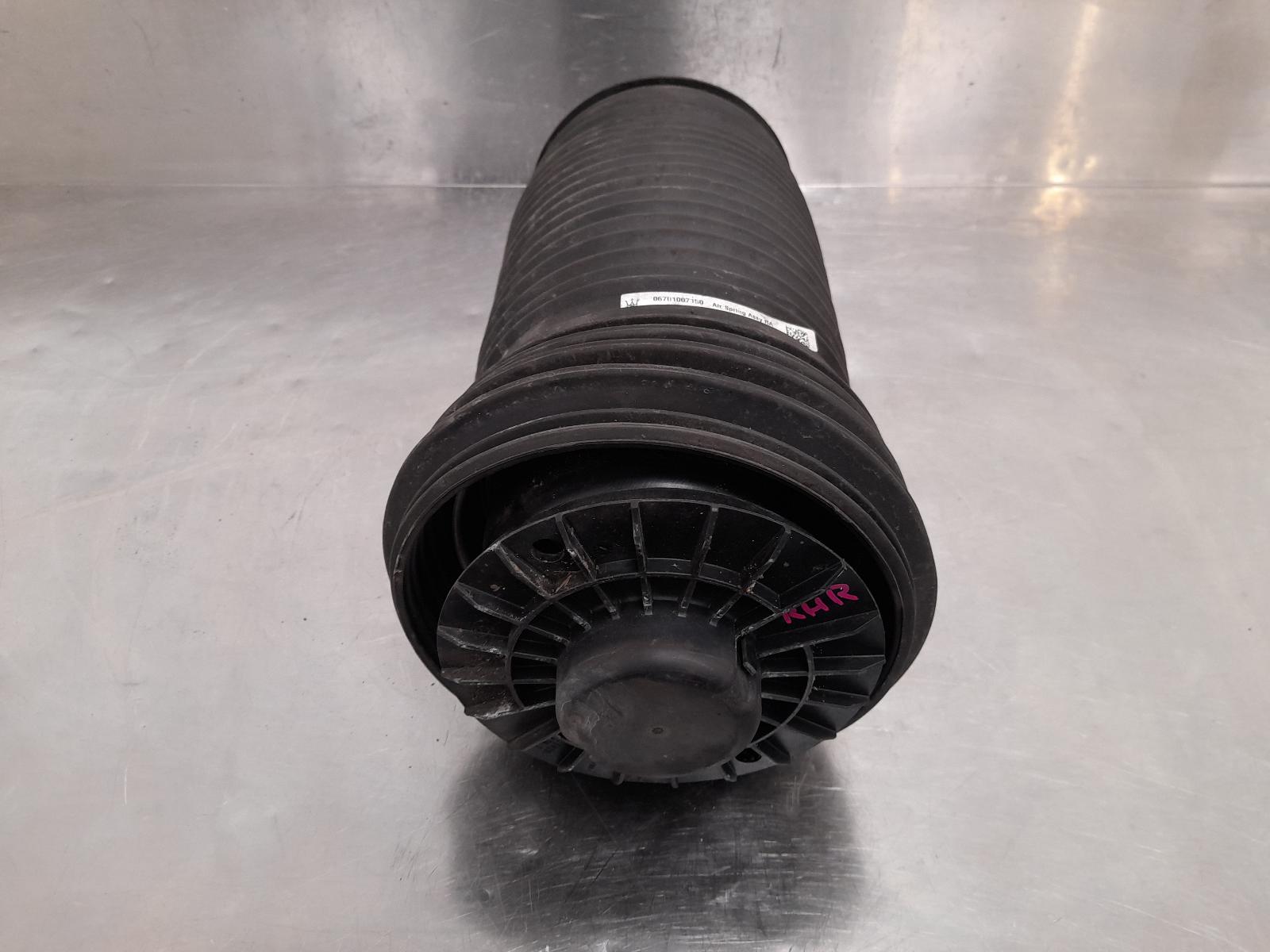 View Auto part Rear Coil Spring Maserati Levante 2019
