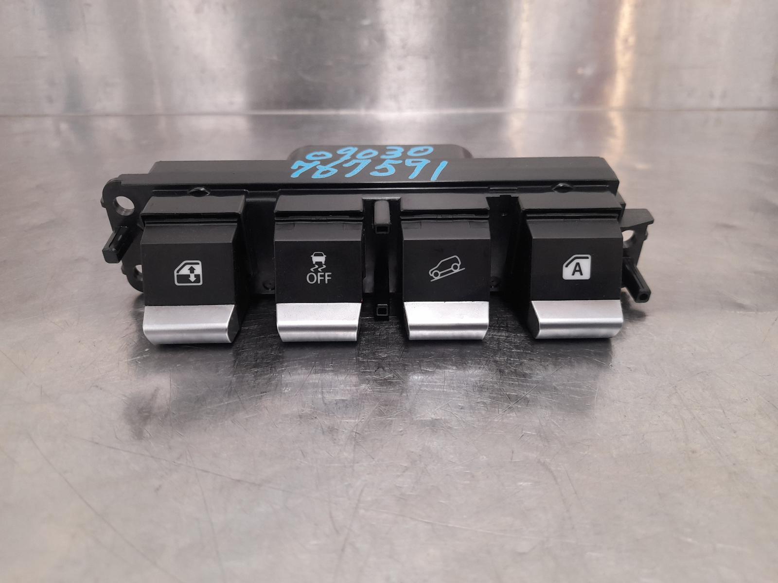 View Auto part Pwr Dr Wind Switch Suzuki Jimny 2021