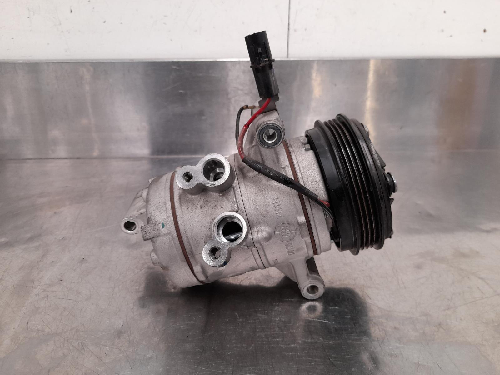 View Auto part A/C Compressor Ldv T60 2022
