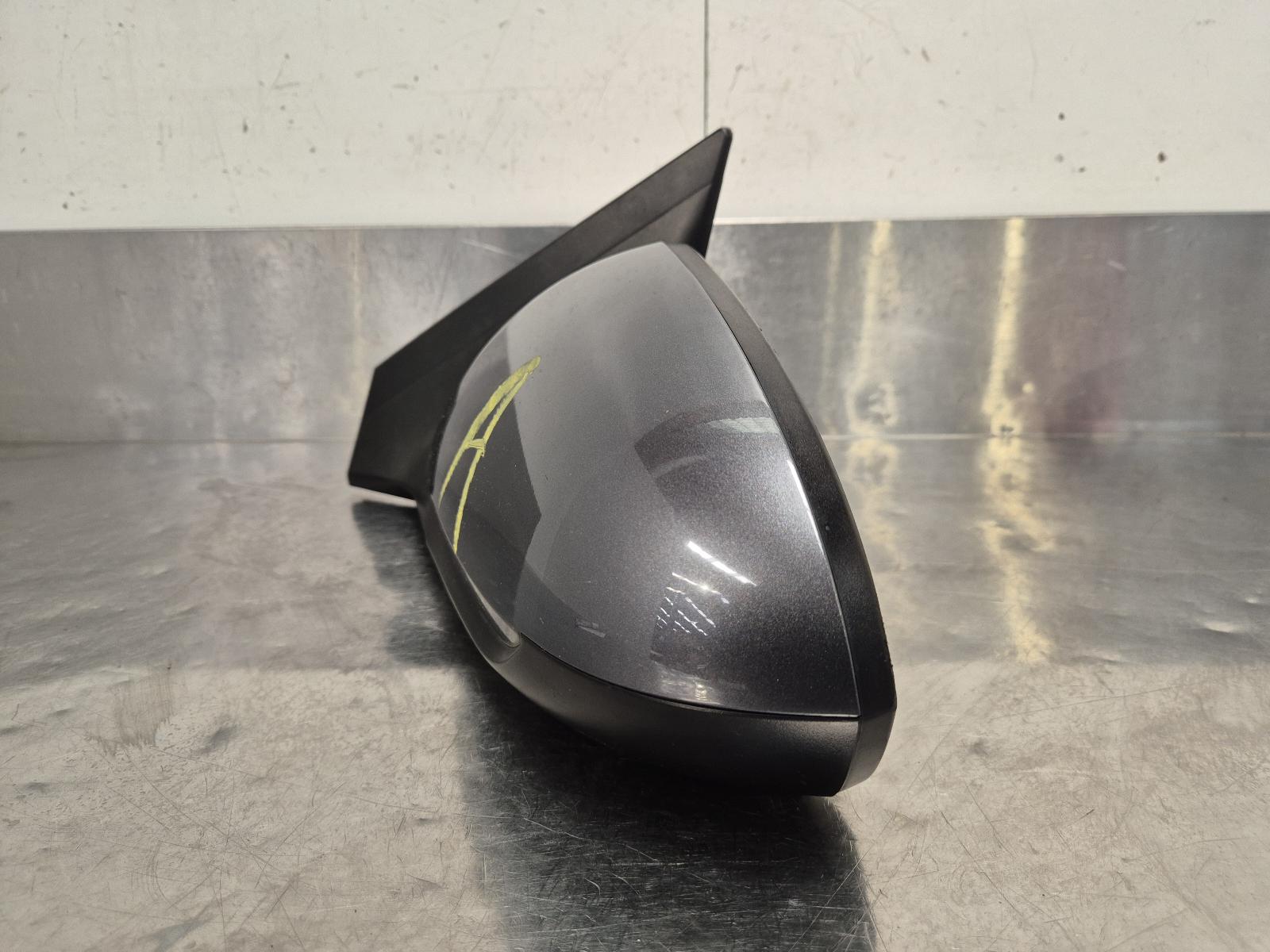 View Auto part Left Door Mirror Hyundai Elantra 2017