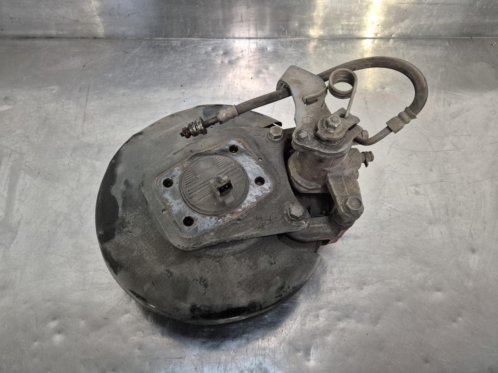 View Auto part Left Rear Hub Assembly Hyundai Elantra 2017