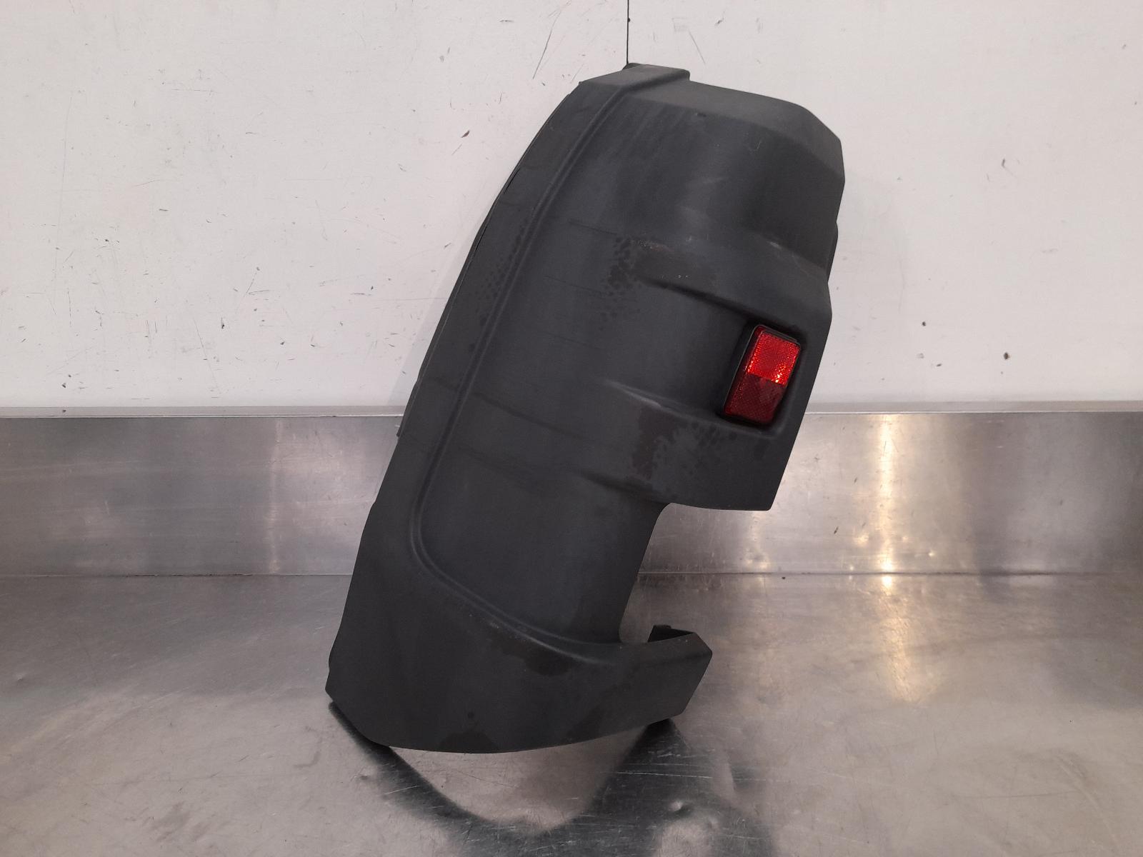 View Auto part Rear Bumper Iveco Daily 2022