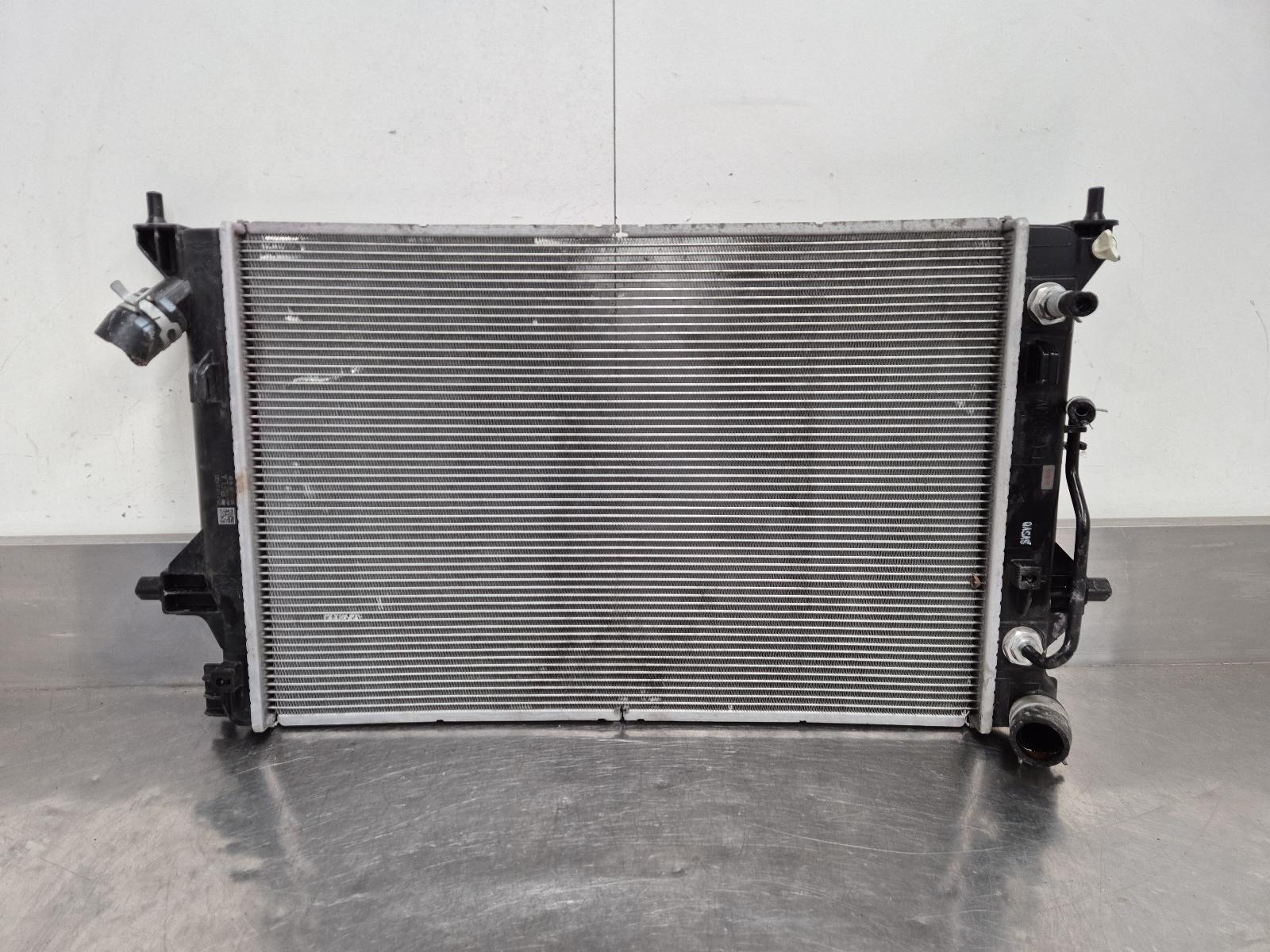 View Auto part Radiator Kia Cerato 2020
