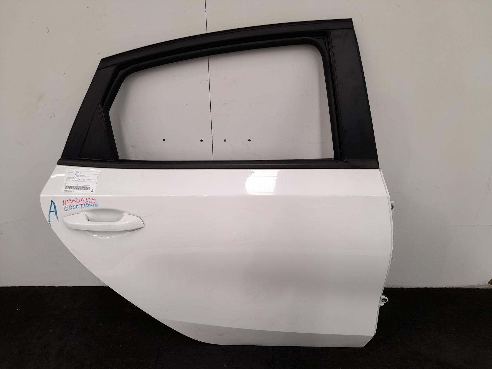 View Auto part Right Rear Door Sliding Kia Cerato 2020