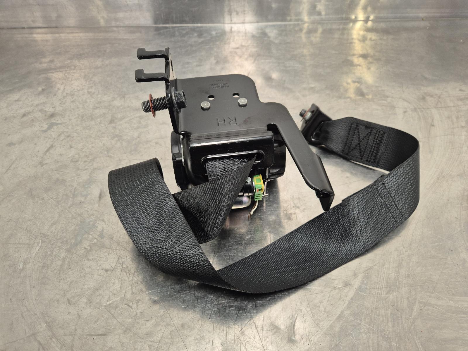 View Auto part Seatbelt/Stalk Kia Cerato 2020