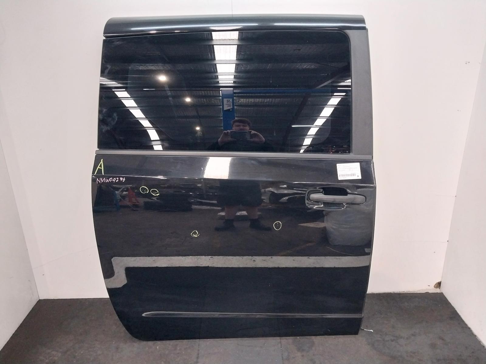 2022 Ldv G10 Right Rear Door Sliding View Auto part Right Rear Door Sliding Ldv G10 2022