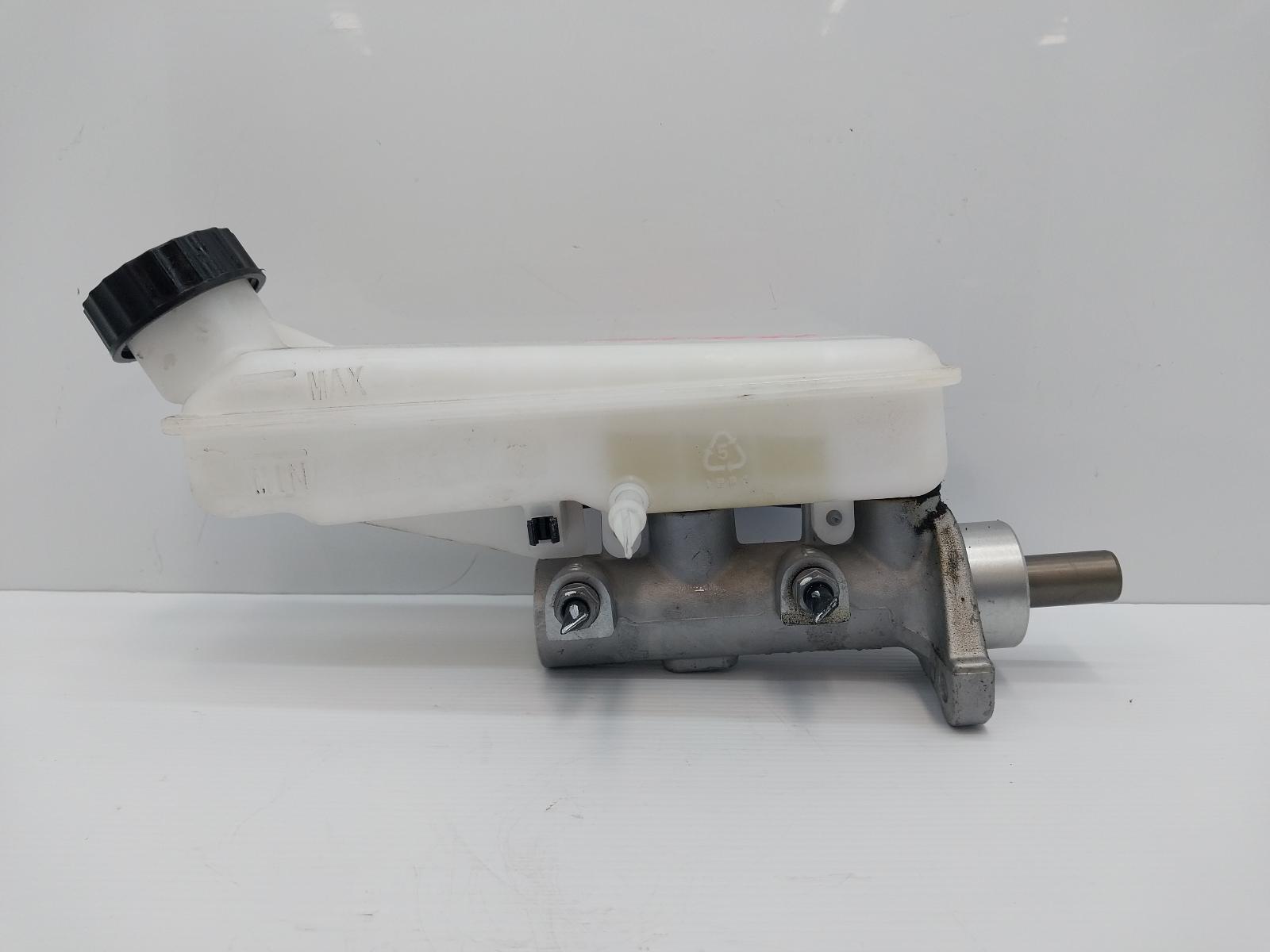 2022 Ldv G10 Master Cylinder View Auto part Master Cylinder Ldv G10 2022