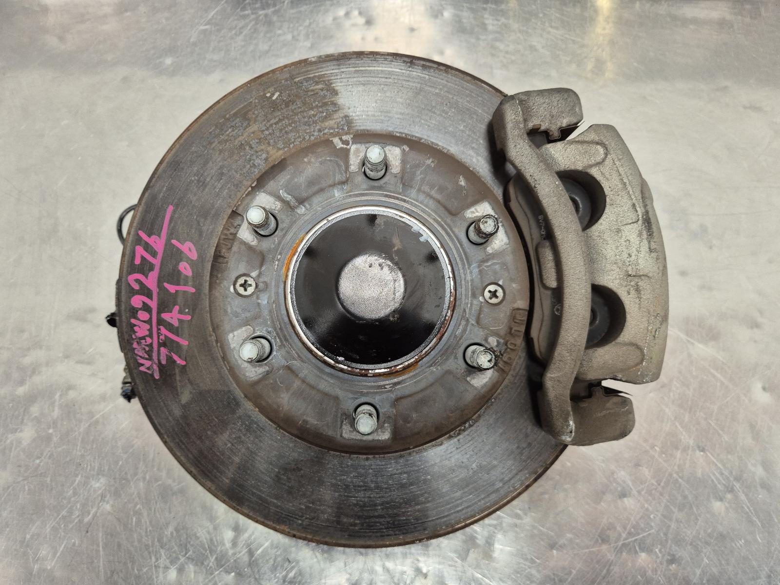 2022 Ldv G10 Left Front Hub Assembly View Auto part Left Front Hub Assembly Ldv G10 2022