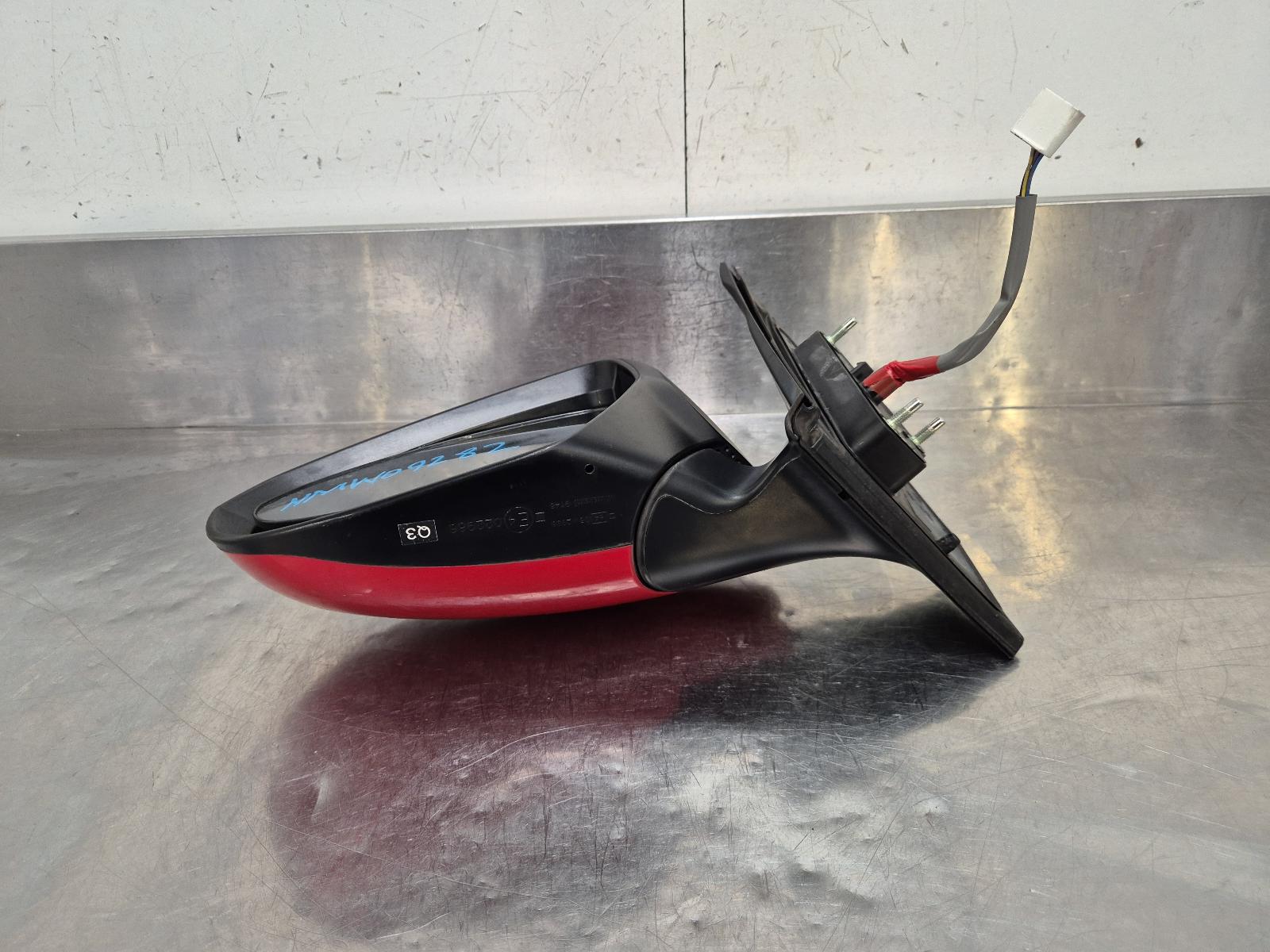 2013 Suzuki Kizashi Left Door Mirror View Auto part Left Door Mirror Suzuki Kizashi 2013