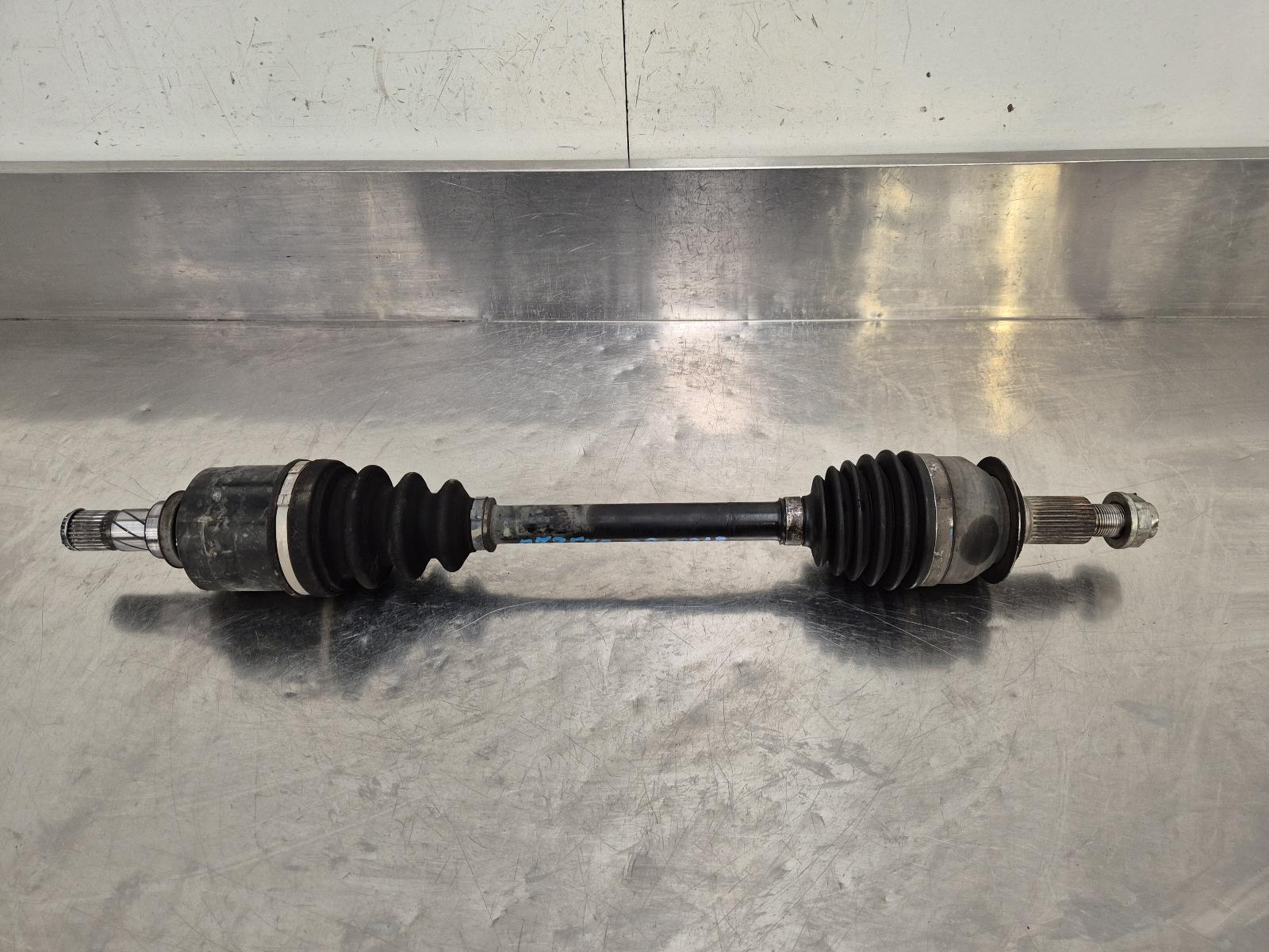 View Auto part Left Driveshaft Suzuki Kizashi 2013