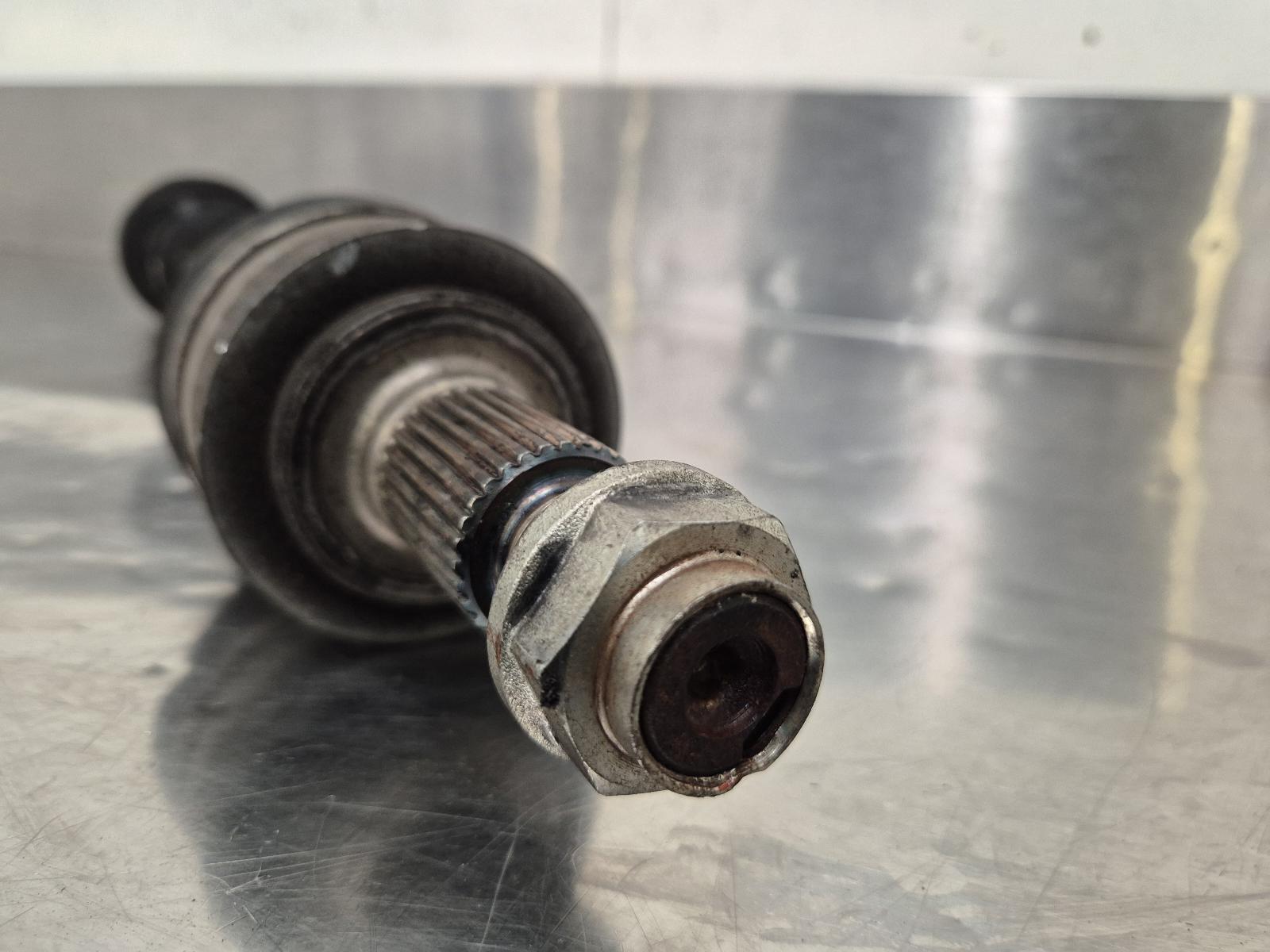 View Auto part Left Driveshaft Suzuki Kizashi 2013