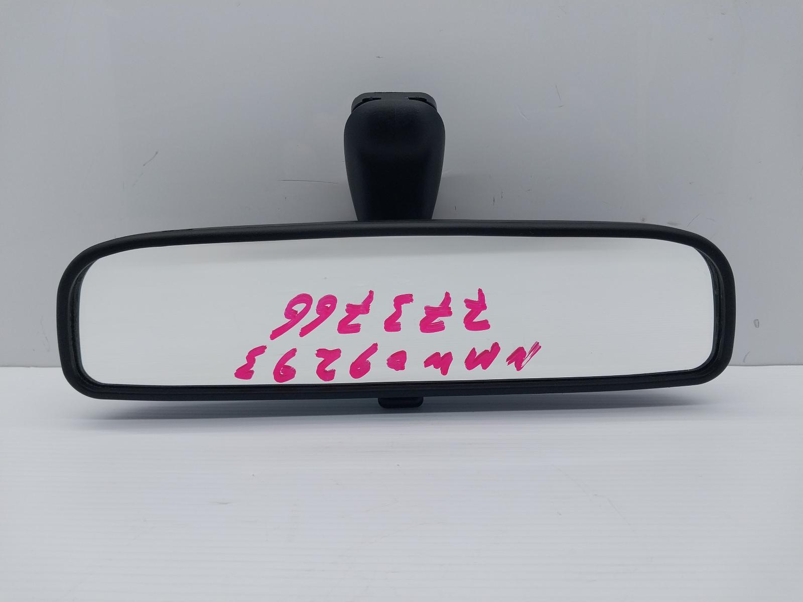 View Auto part Interior Mirror Hyundai Iload/imax 2014
