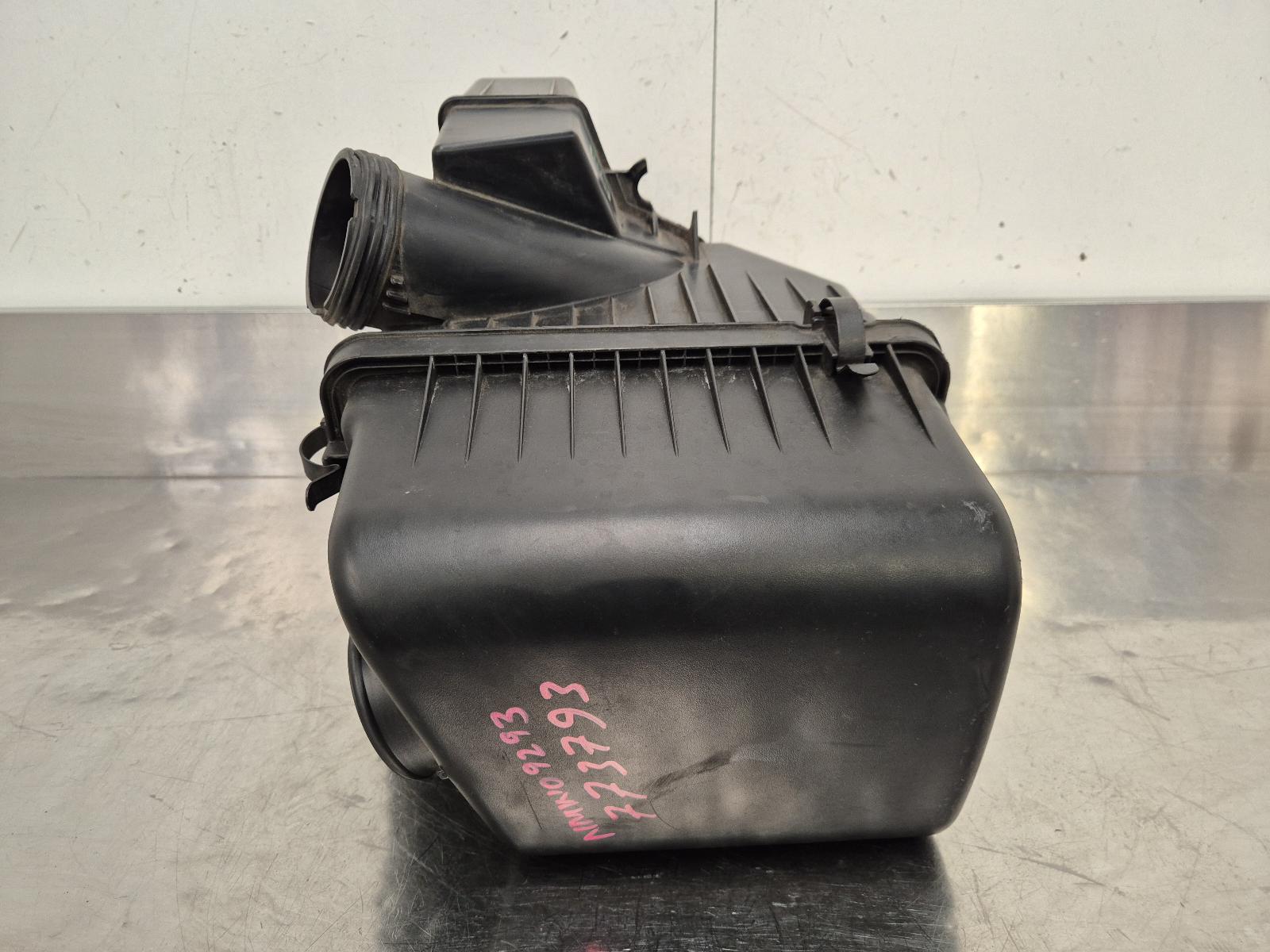 2014 Hyundai Iload/imax Air Cleaner/Box View Auto part Air Cleaner/Box Hyundai Iload/imax 2014