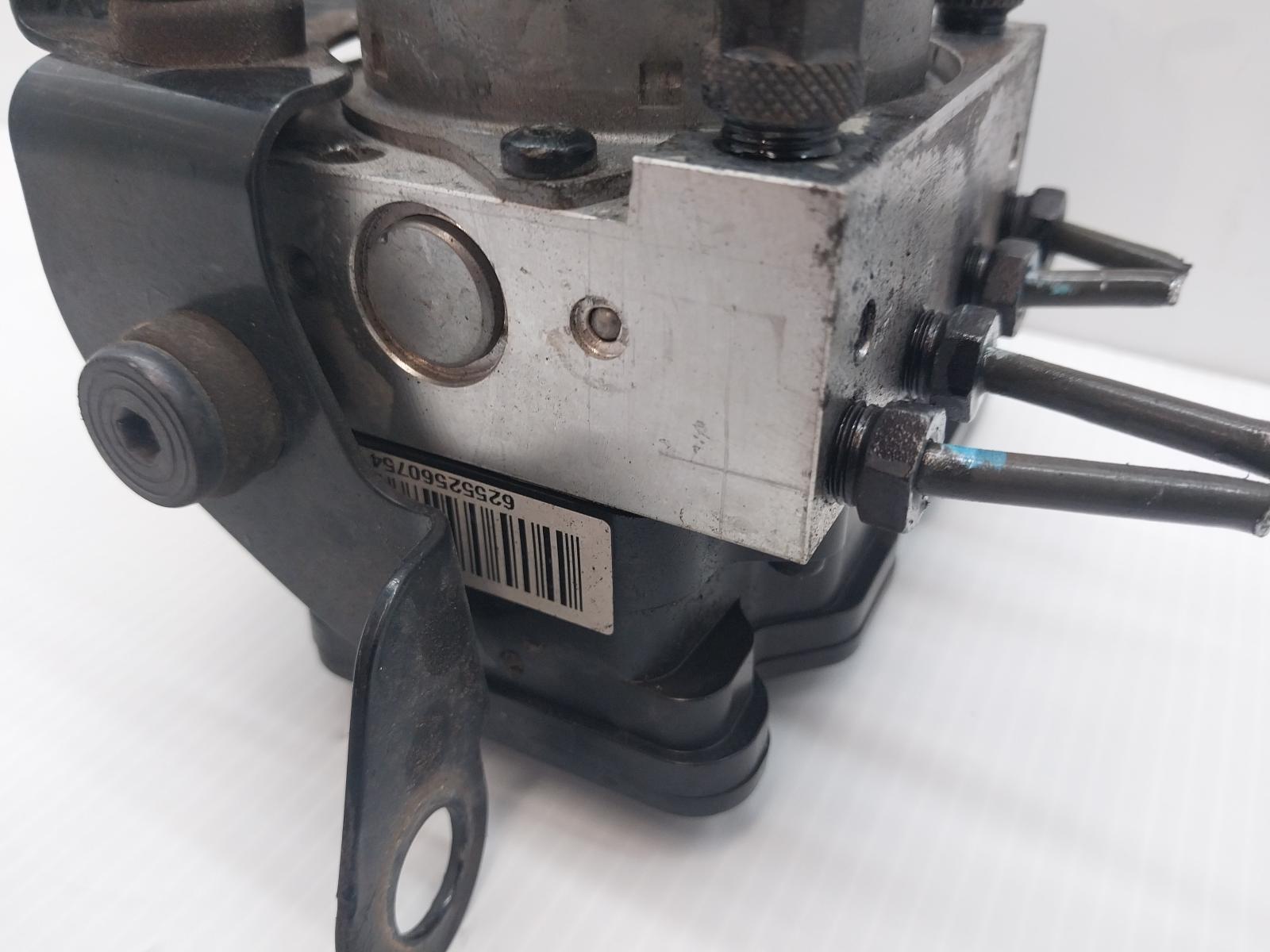 2014 Hyundai Iload/imax Abs Pump/Modulator View Auto part Abs Pump/Modulator Hyundai Iload/imax 2014