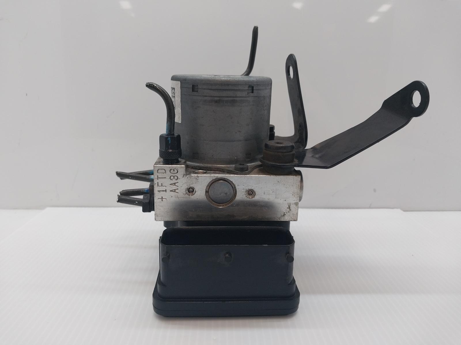 2014 Hyundai Iload/imax Abs Pump/Modulator View Auto part Abs Pump/Modulator Hyundai Iload/imax 2014